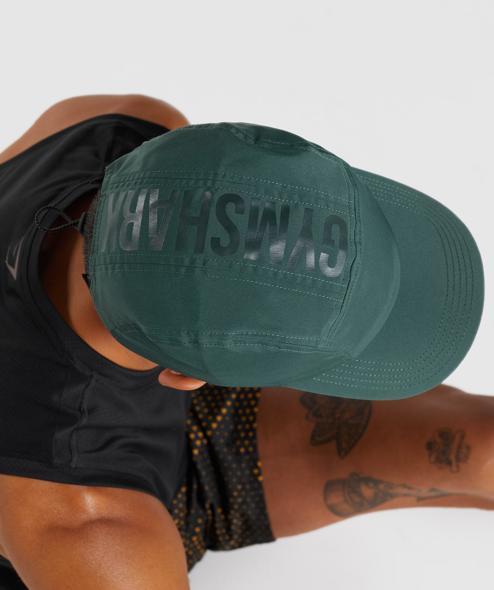 Gymshark 5 Panel Running Cap - Obsidian Green