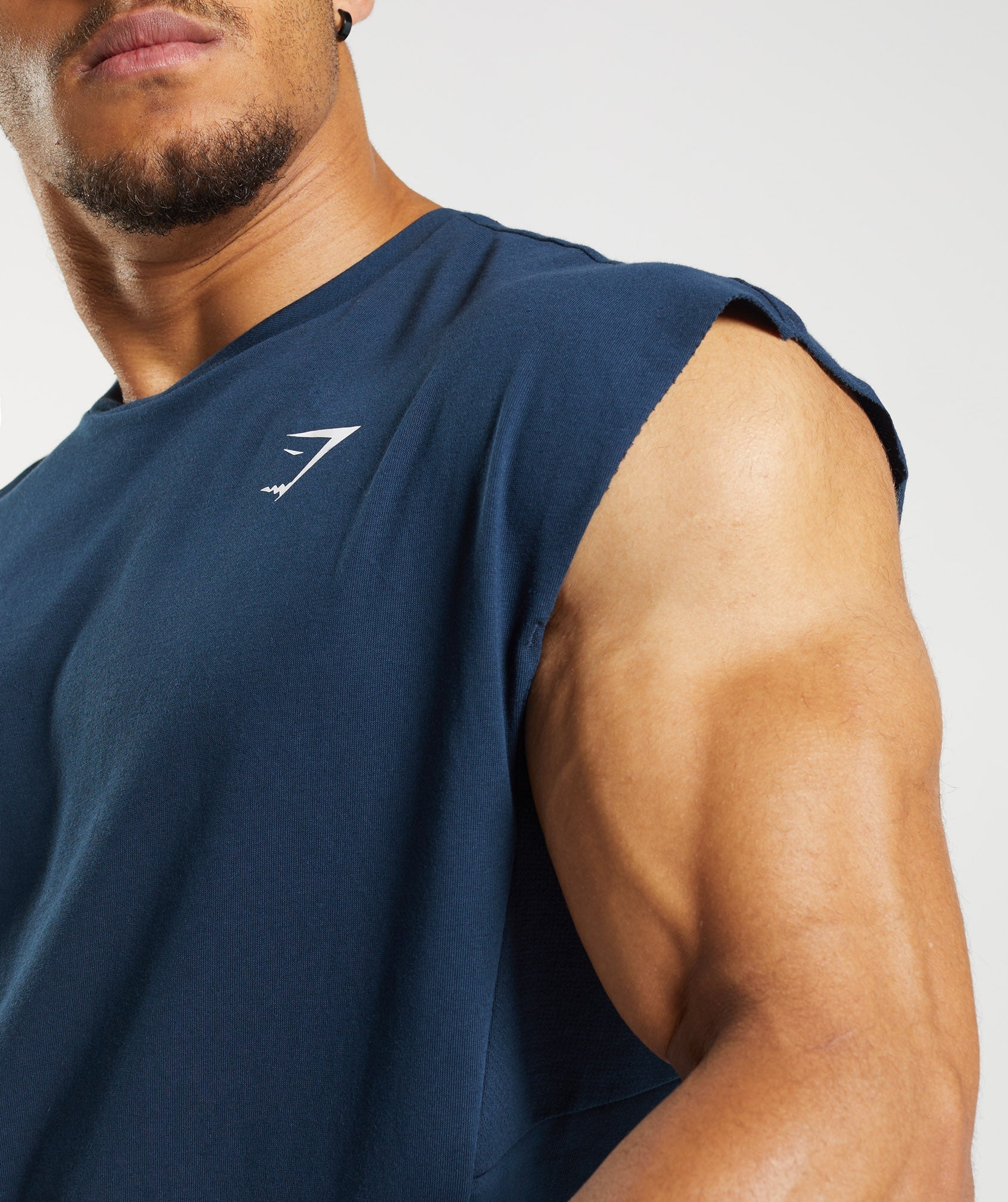 Gymshark React Cut Off Tank - Navy