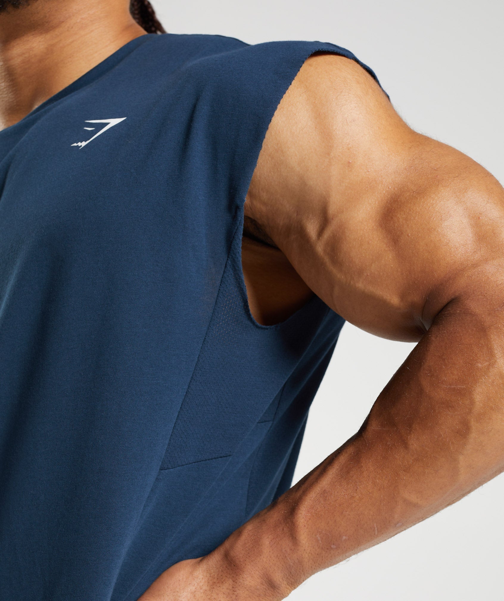 Gymshark React Cut Off Tank - Navy