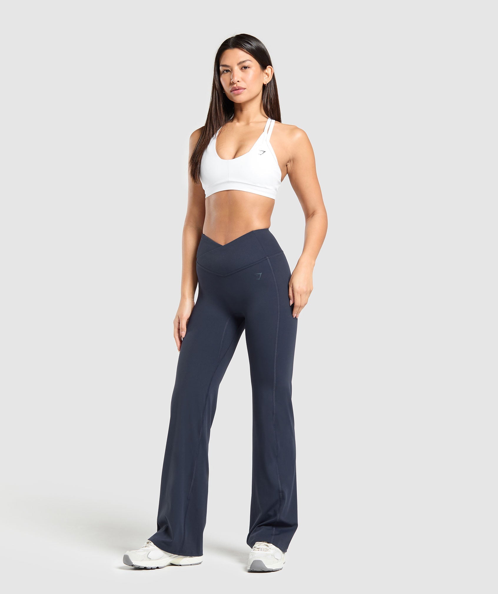 Gymshark Crossover Flared Leggings - Heavy Blue