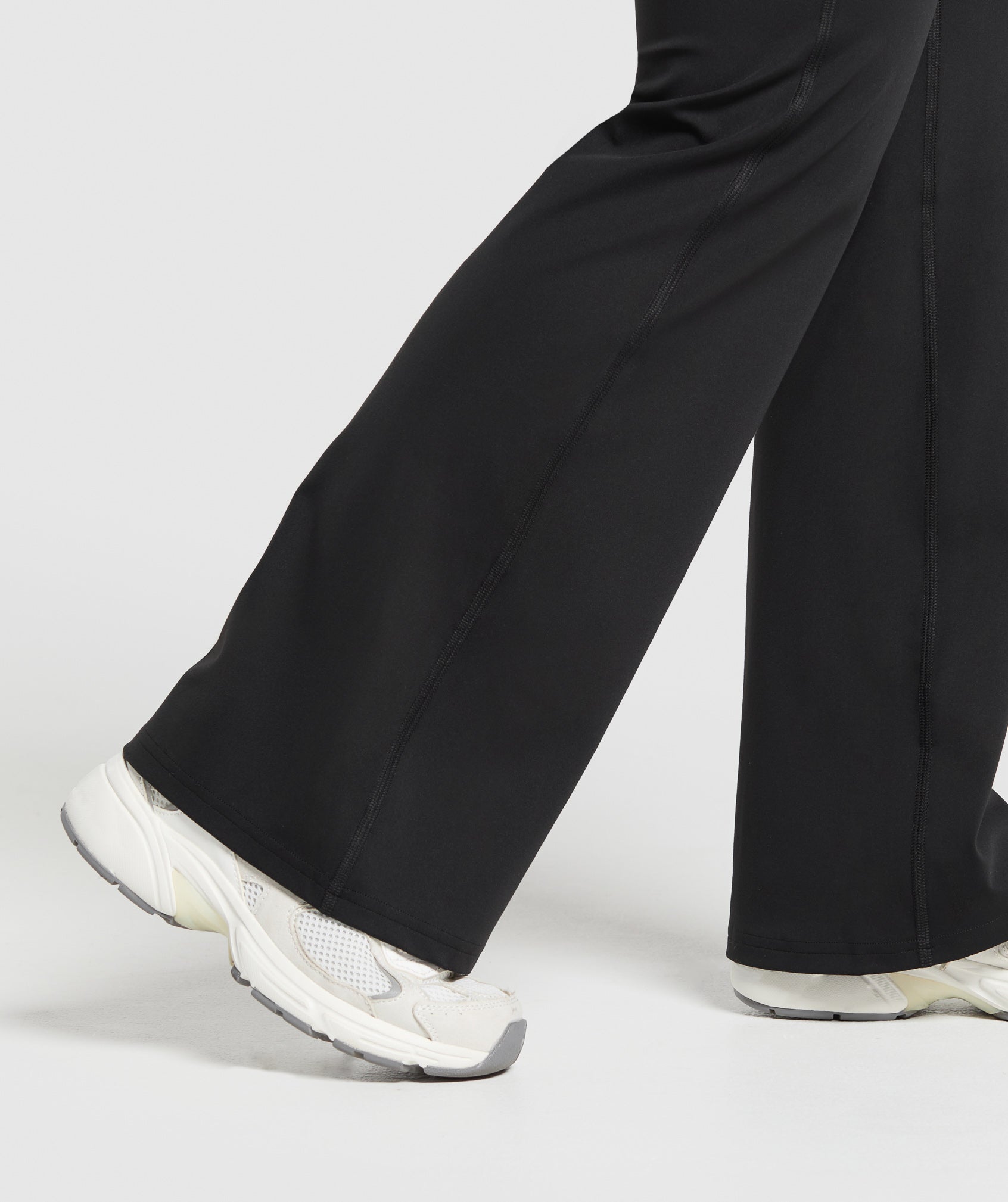 Gymshark Crossover Flared Leggings - Black