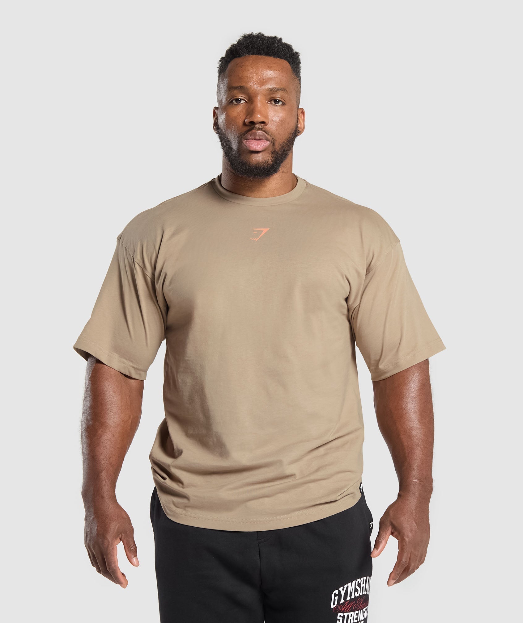 Gymshark Trophy Graphic T-Shirt - Cement Brown
