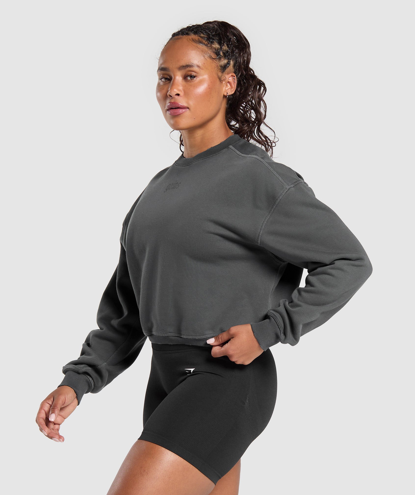 Gymshark Gains Washed Loopback Crew Neck - Asphalt Grey/Black