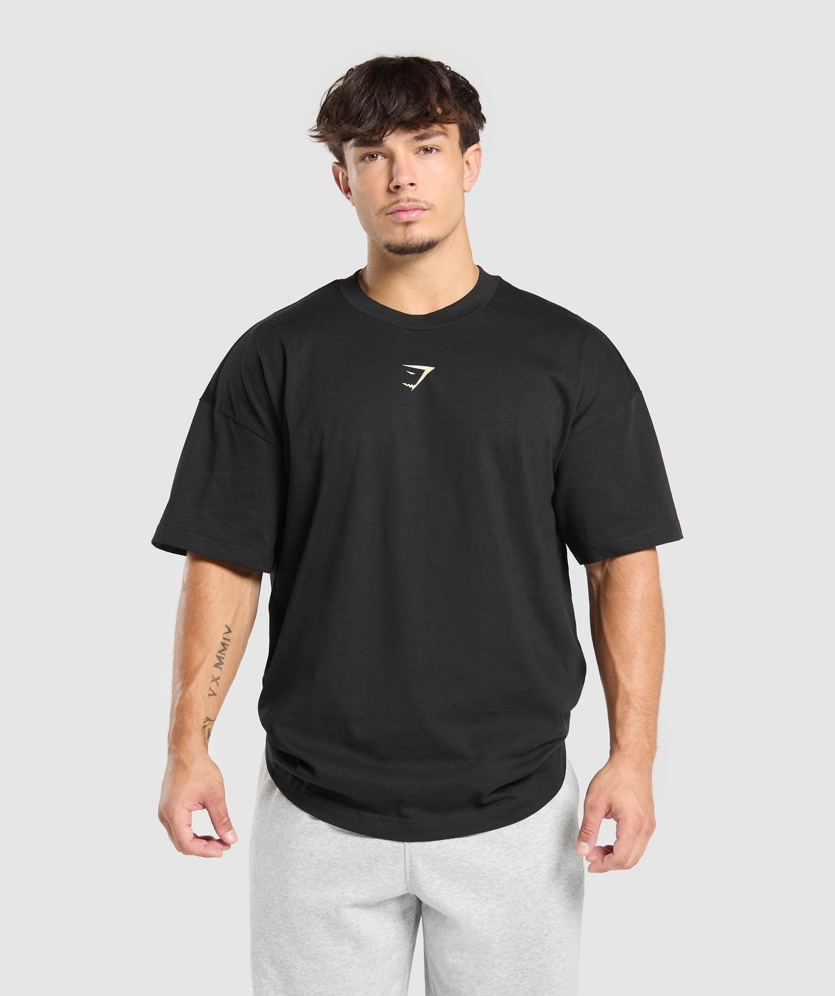 Gymshark Movin' Metal Graphic T-Shirt - Black