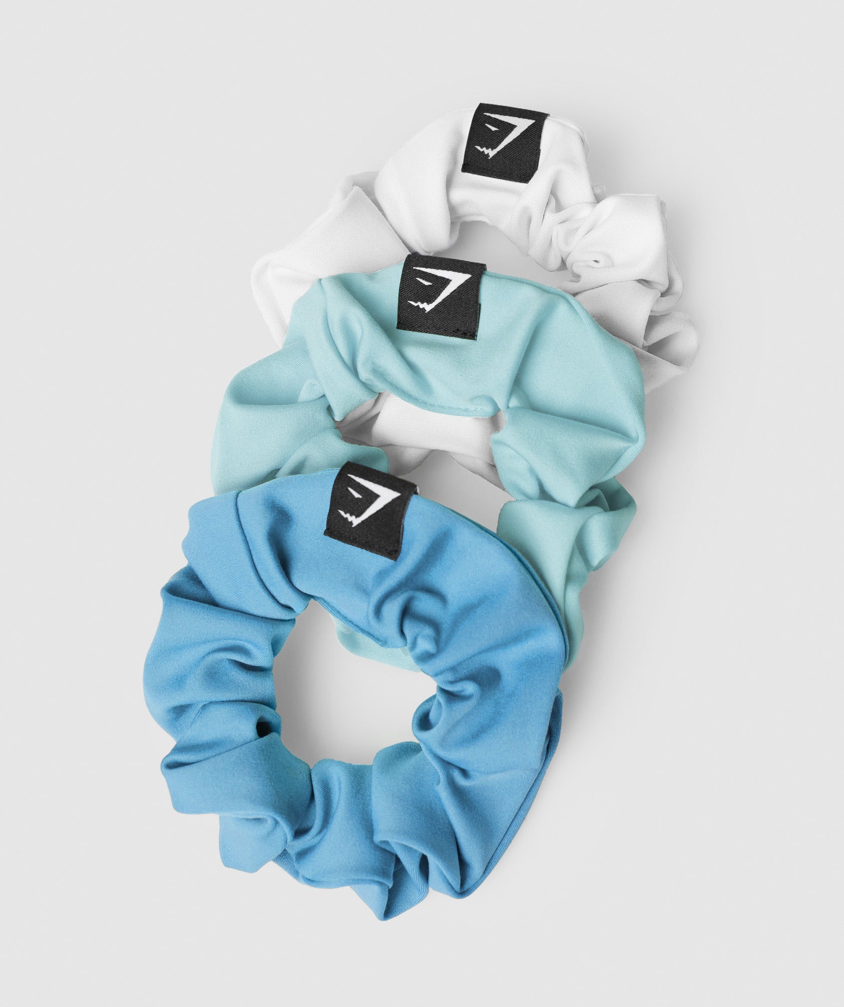 Gymshark Scrunchies 3pk - Pearl Blue/Coastal Blue/White