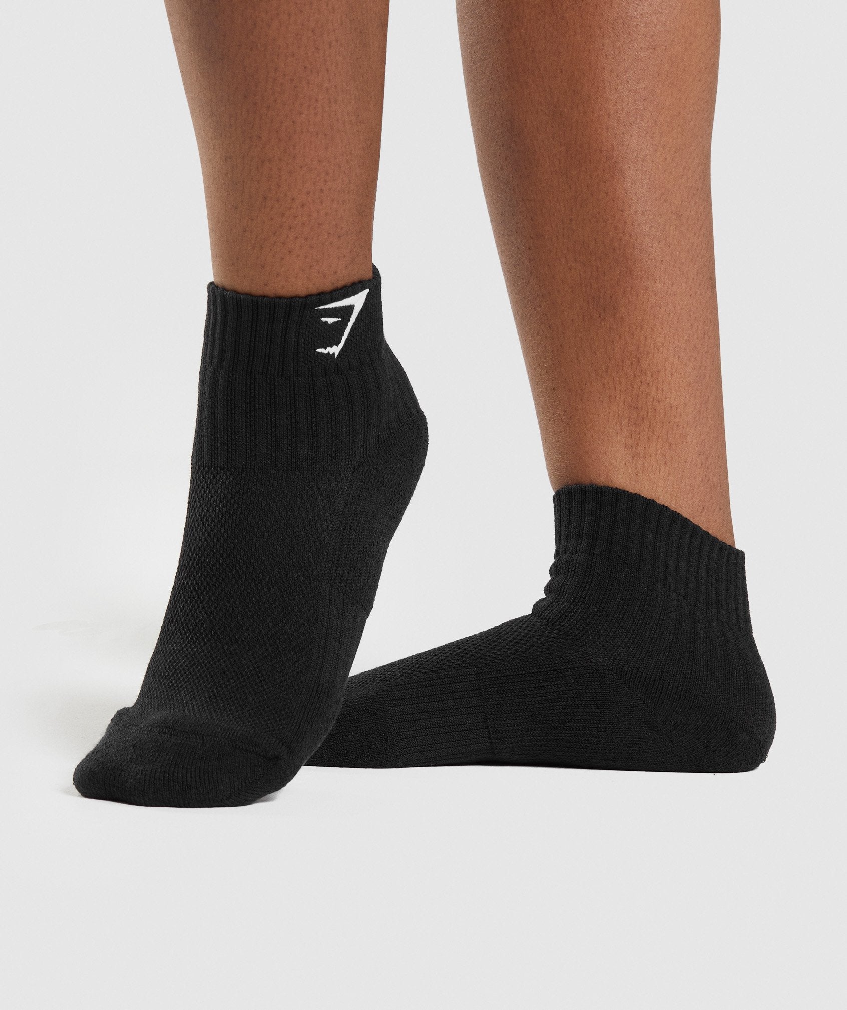 Gymshark Sharkhead Embroidered Quarter Socks 2pk - Black