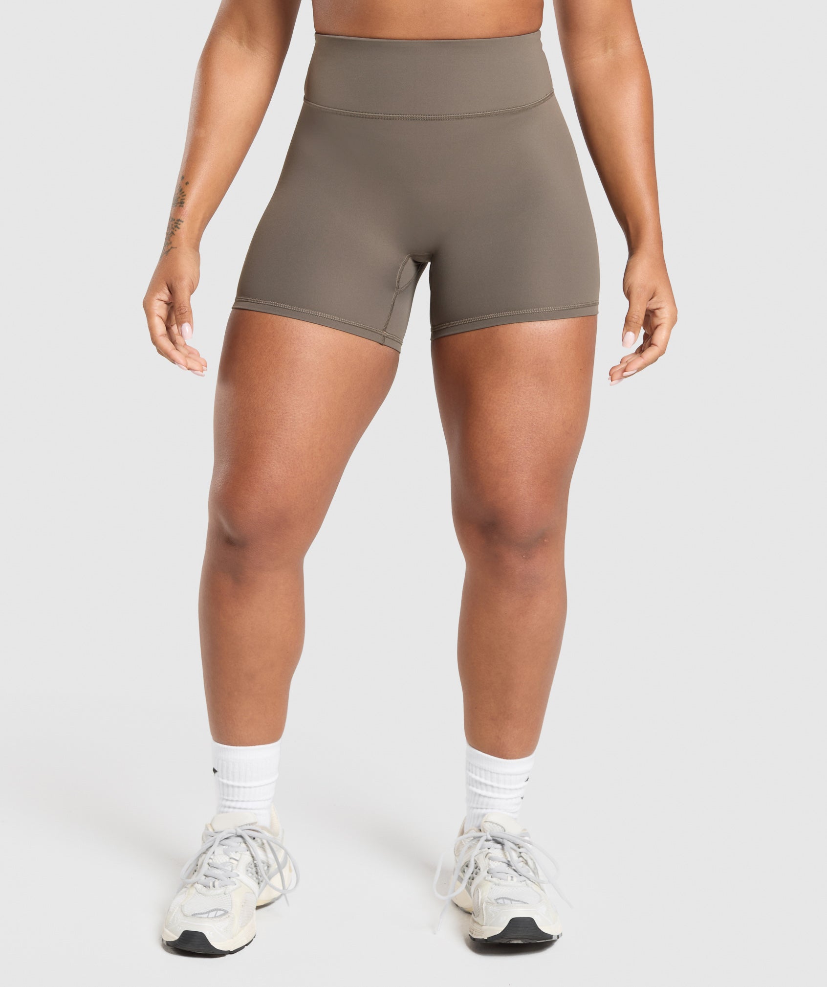 Superset Pocket Shorts - Camo Brown