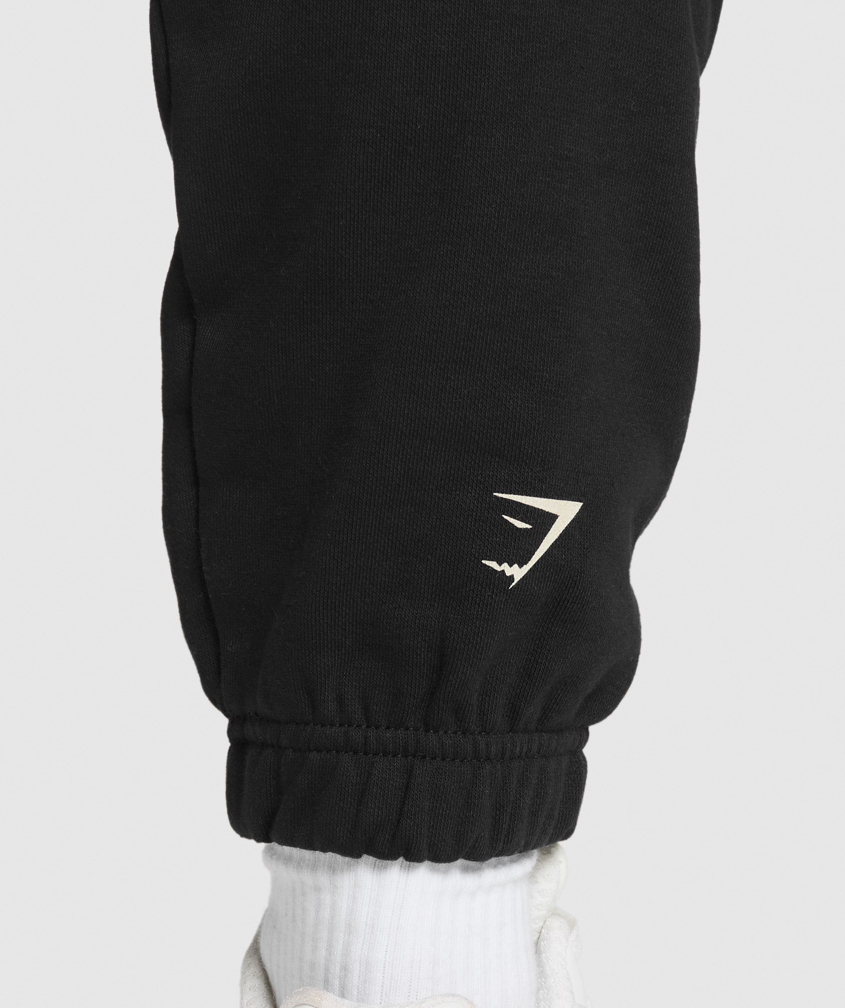 Gymshark Lifting Essentials Graphic Brushed Oversized Joggers - Black