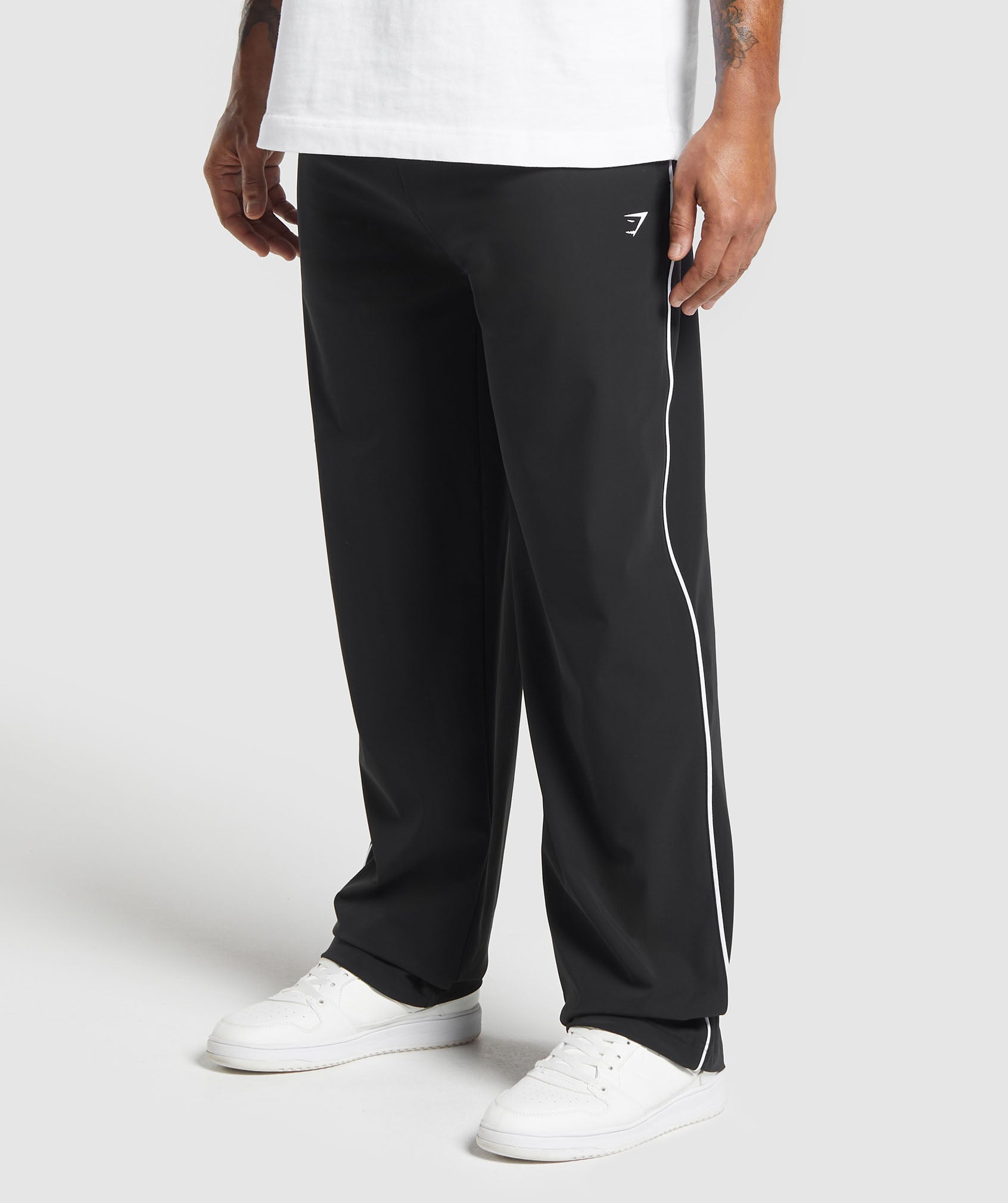 Gymshark Contrast Straight Leg Pant - Black