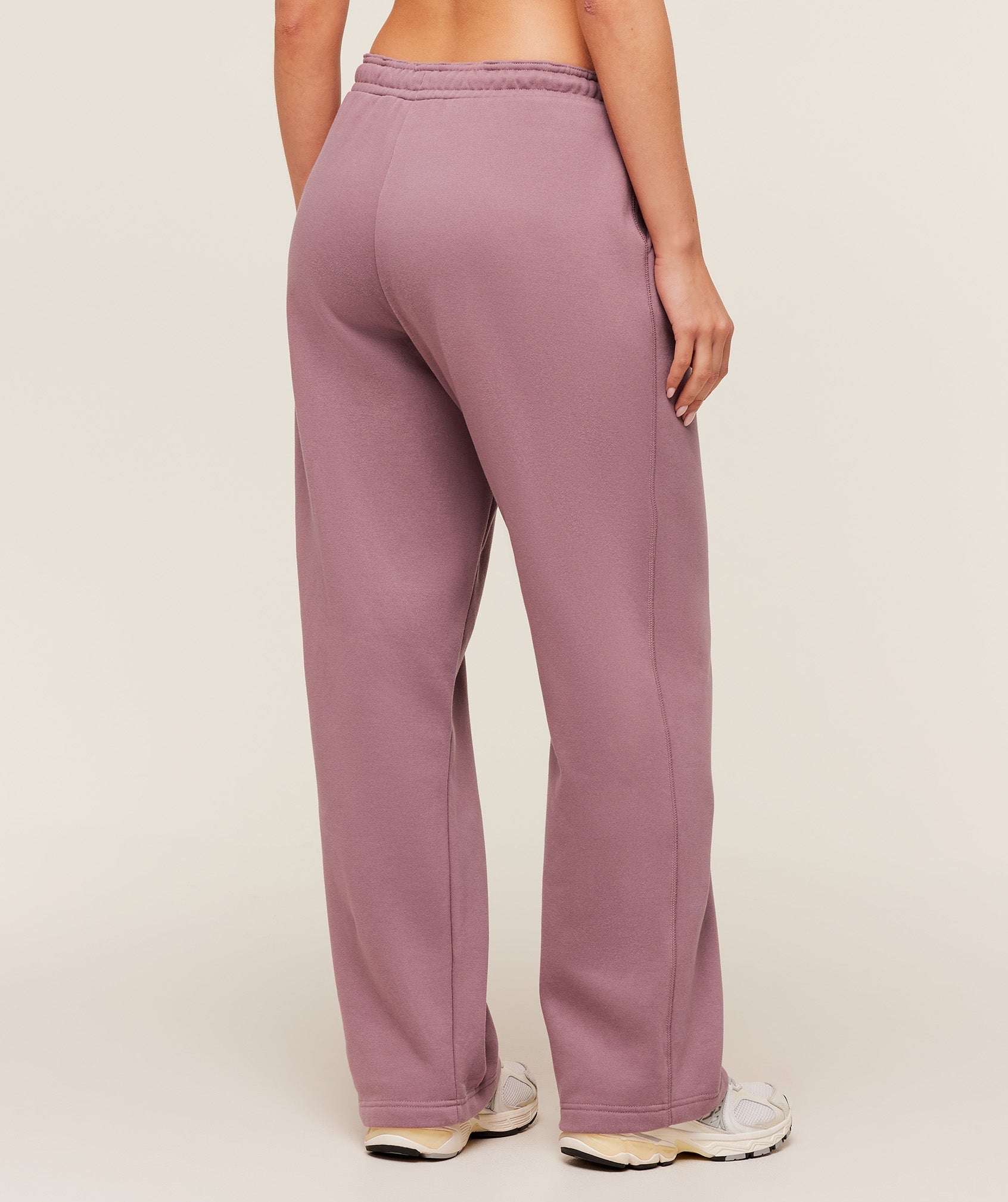 Gymshark Cosy Luxe Straight Leg Regular Joggers - Calm Pink