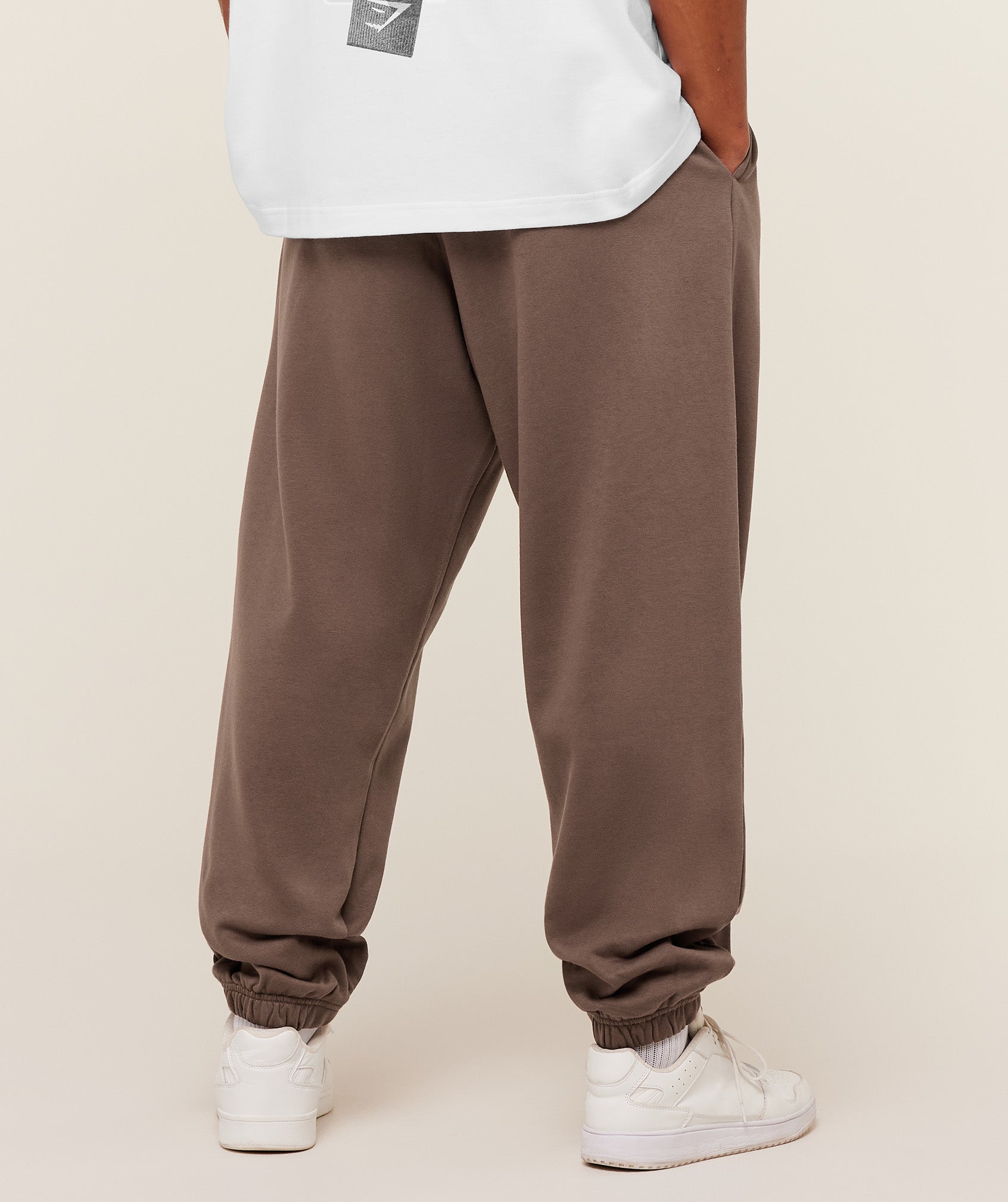 Gymshark Crest Oversized Joggers - Soft Brown