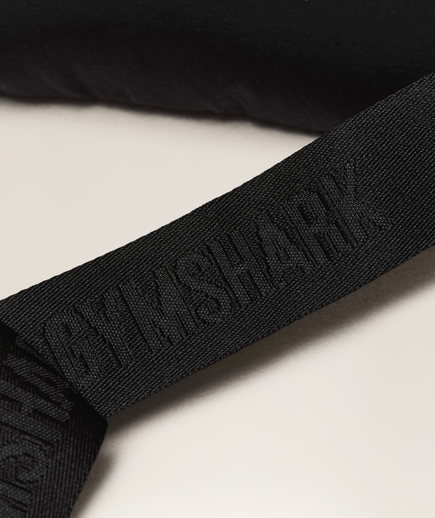 Gymshark Pleat Sling Bag - Black