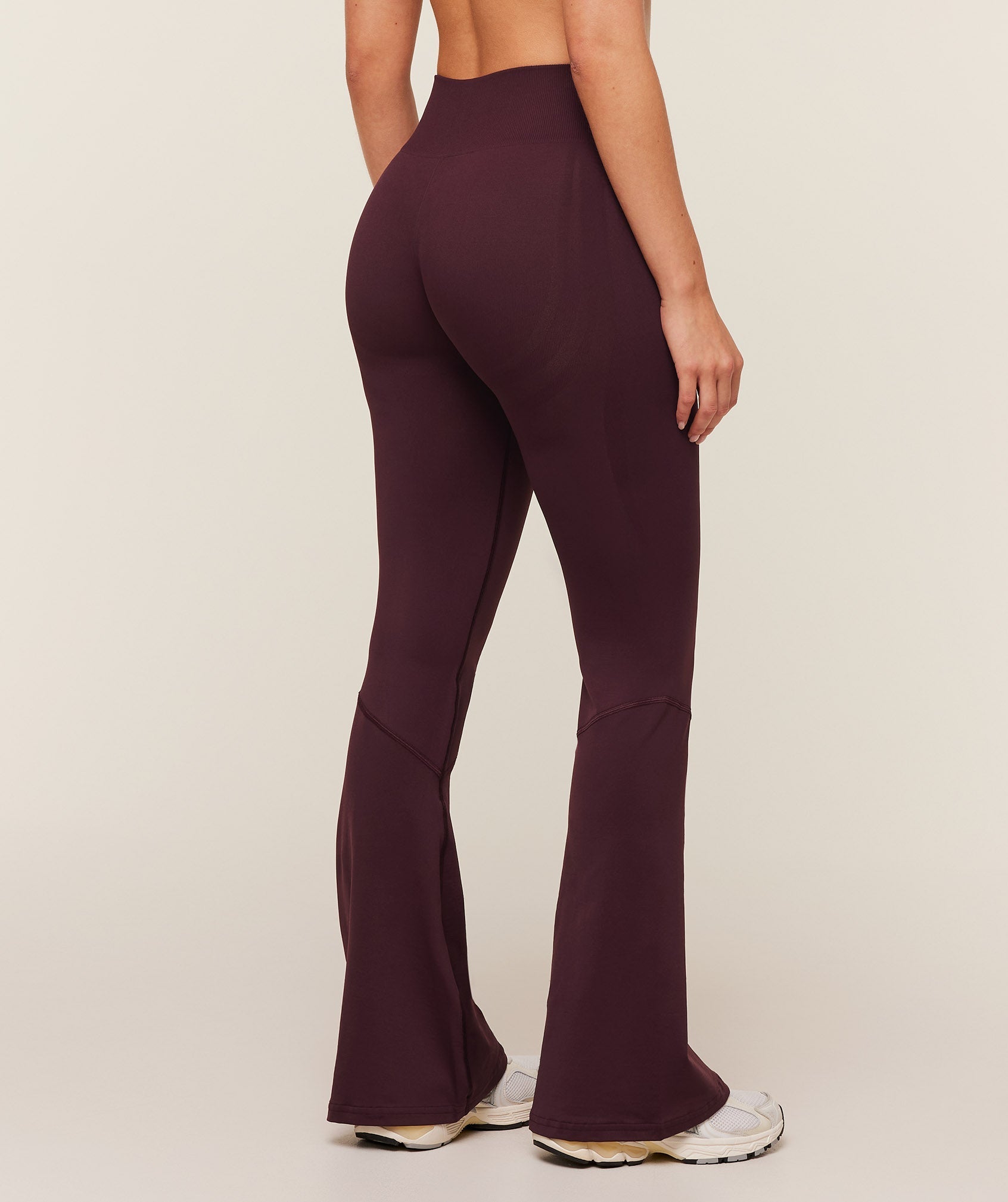 Gymshark Everyday Seamless Flared Legging 2.0 - GS Cherry Purple