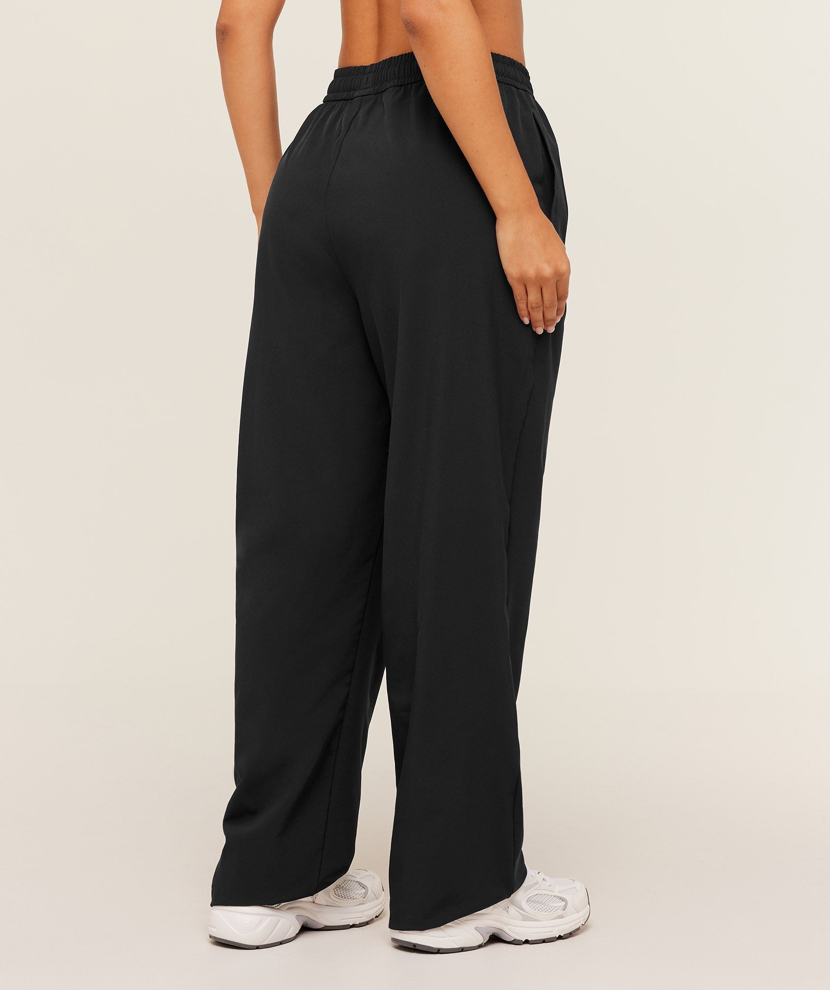 Gymshark Training Everyday Woven Straight Leg Short Pant - GS Black