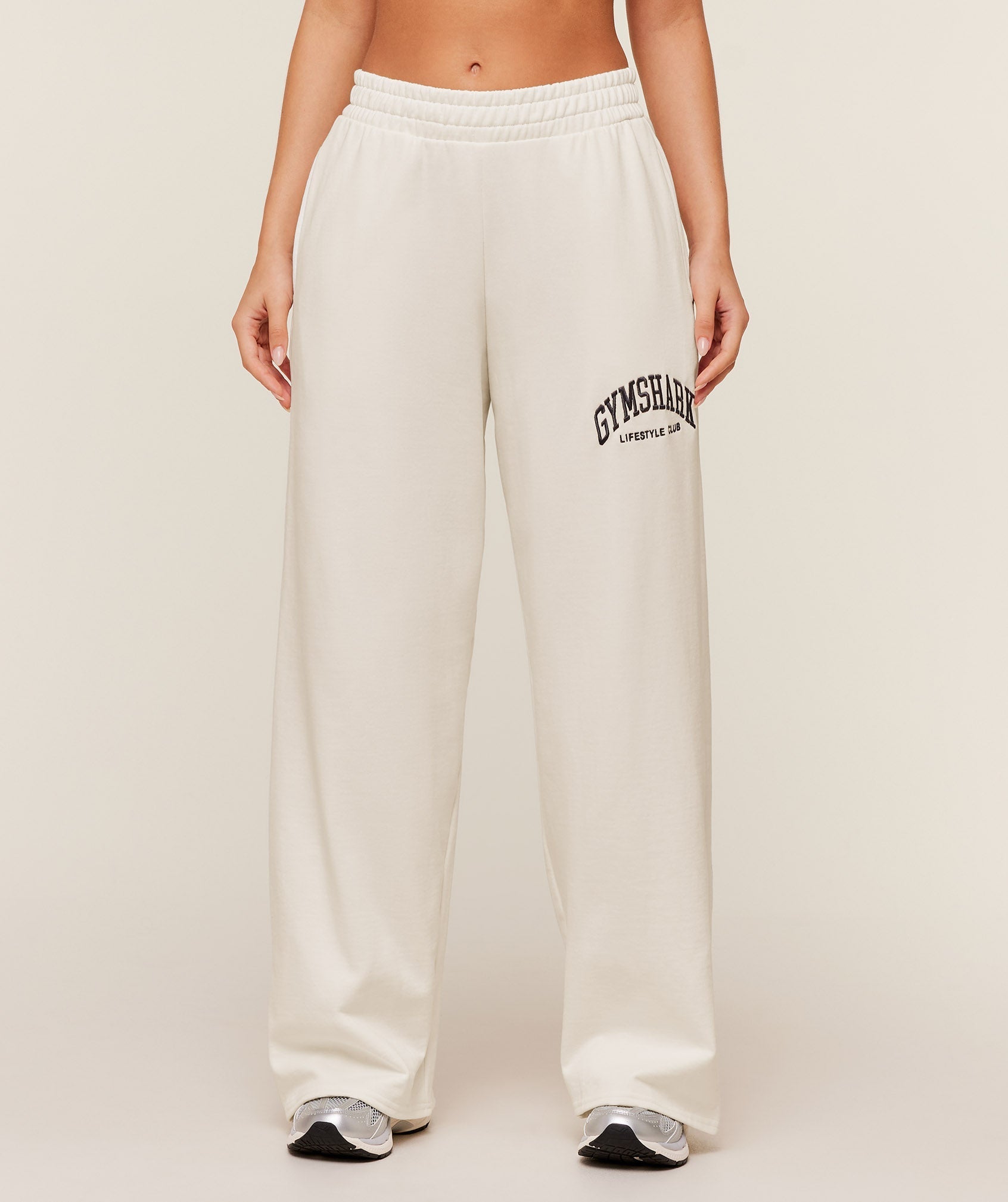 Gymshark Collegiate Graphic Straight Leg Jogger - GS Soft White