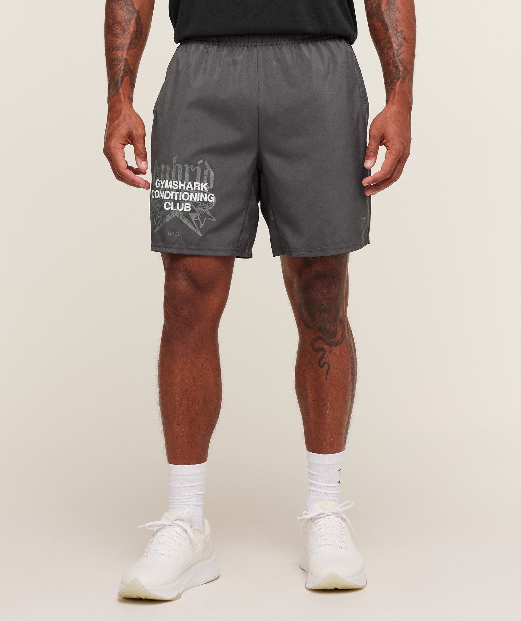 Gymshark Hybrid Graphic 7" Shorts - Onyx Grey
