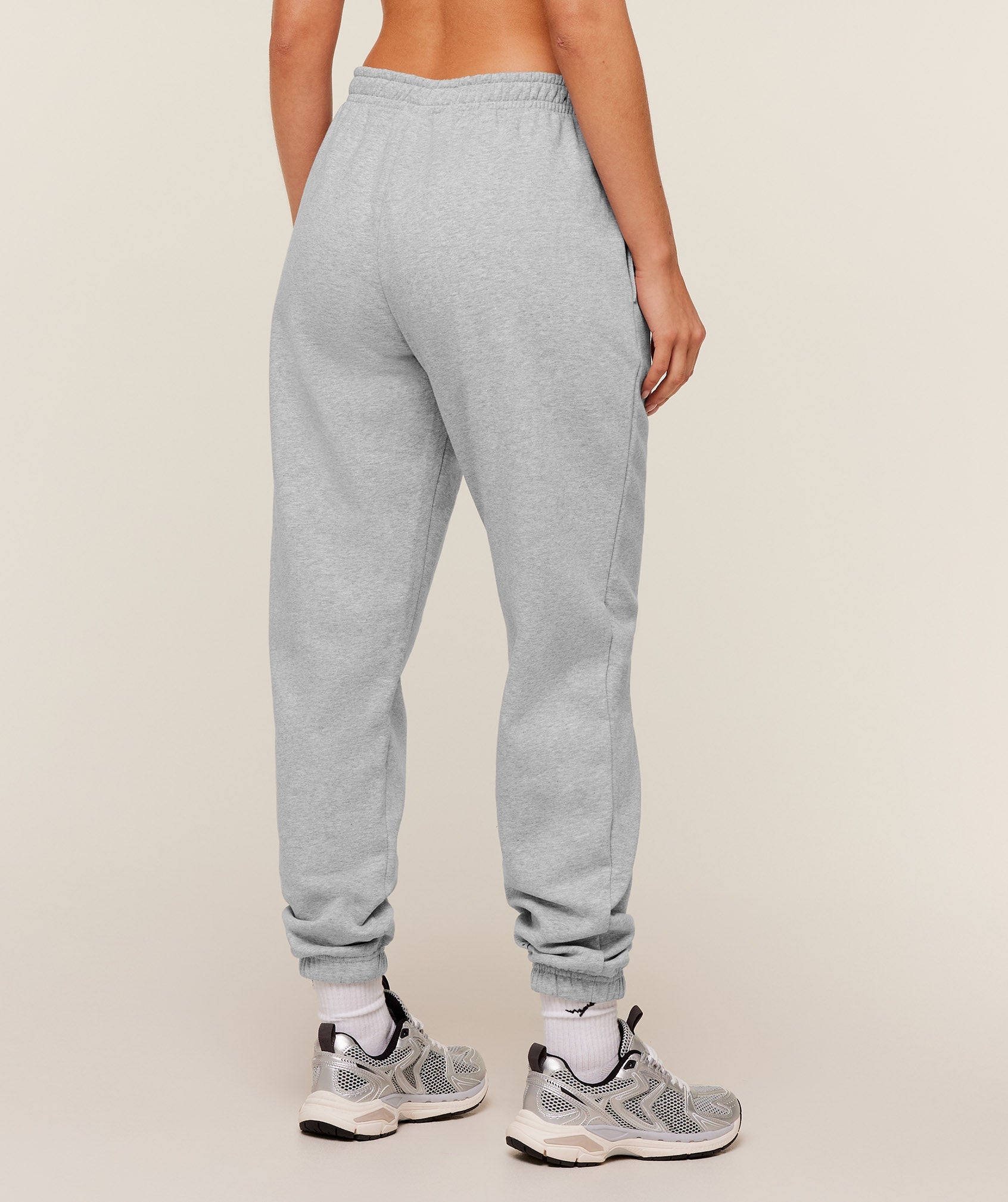 Gymshark Worn Crest Graphic Jogger - Light Grey Core Marl