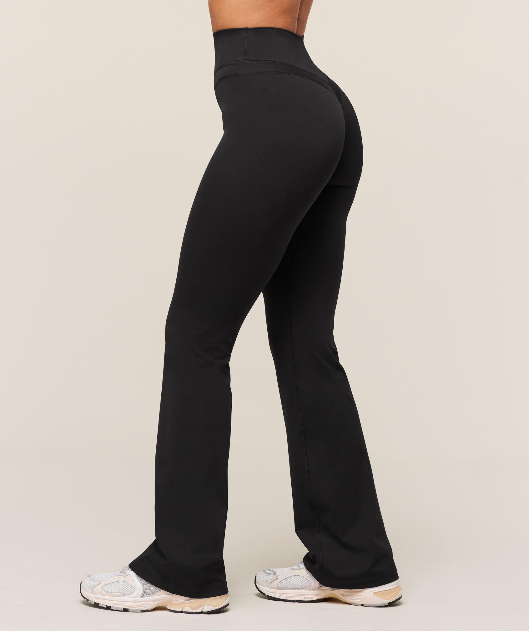 Gymshark Whitney Flared Leggings - Black