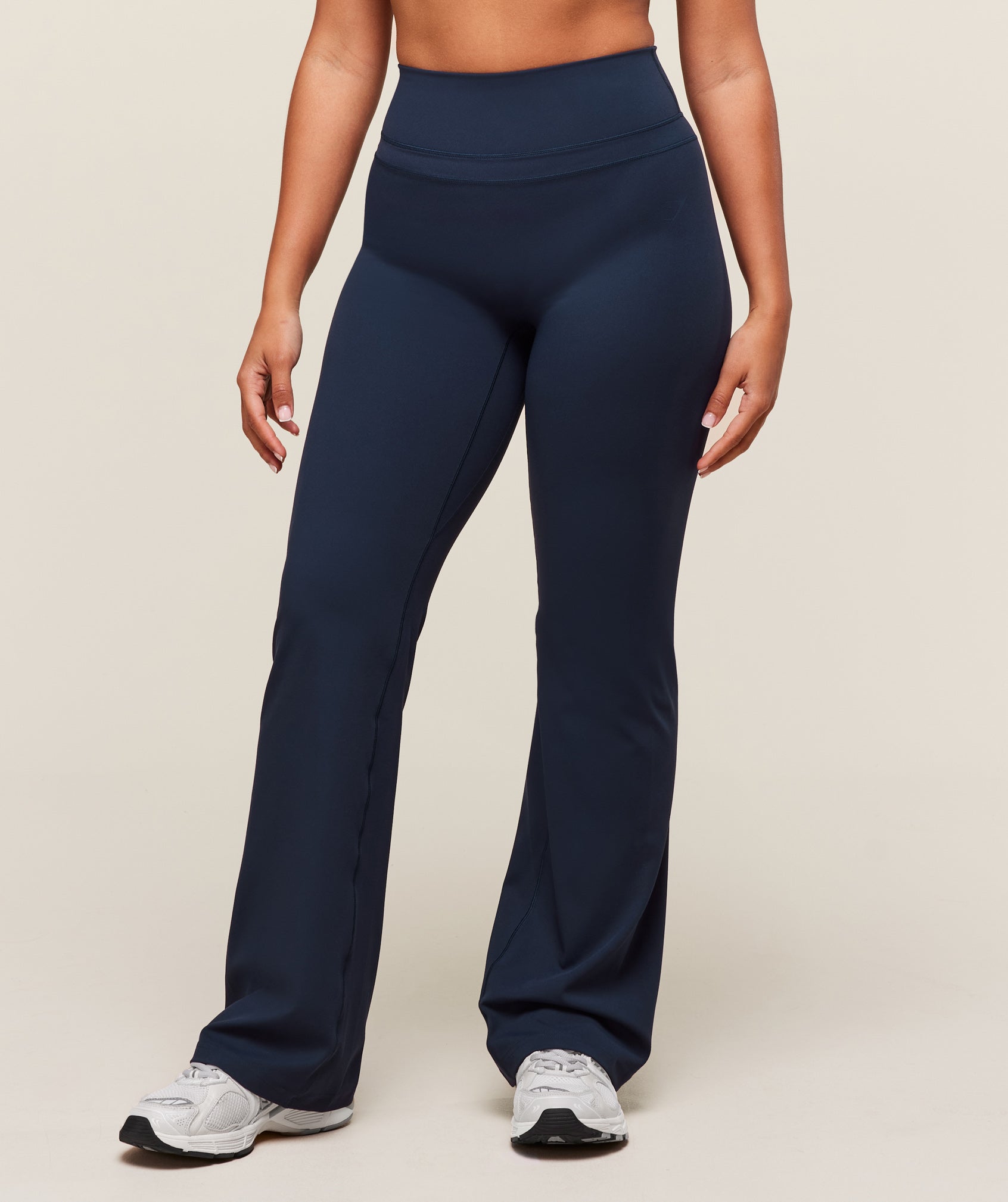 Gymshark Whitney Flared Leggings Short - Navy