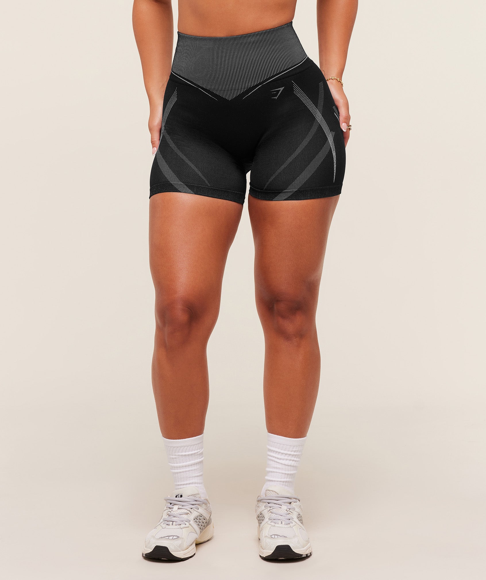 Gymshark x Analis Seamless Shorts - Black/Silver Grey