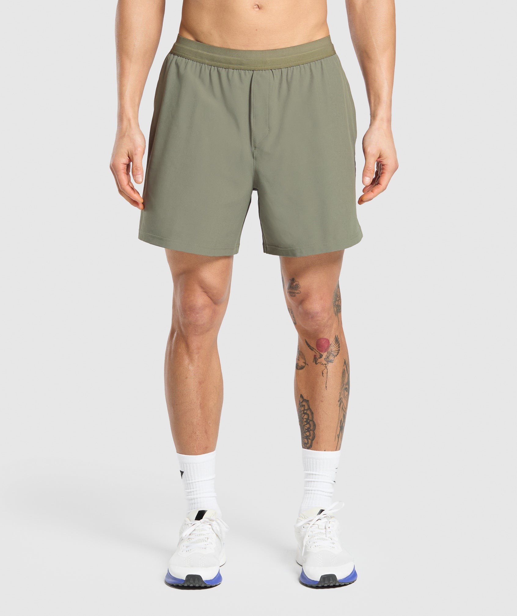 Gymshark Land to Water 6" Shorts - Base Green