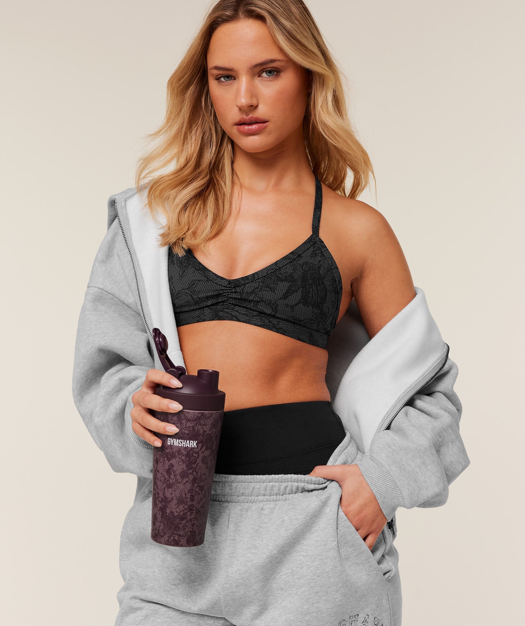 Gymshark Lace Graphic Metal Shaker - Impact Burgundy/Calm Pink