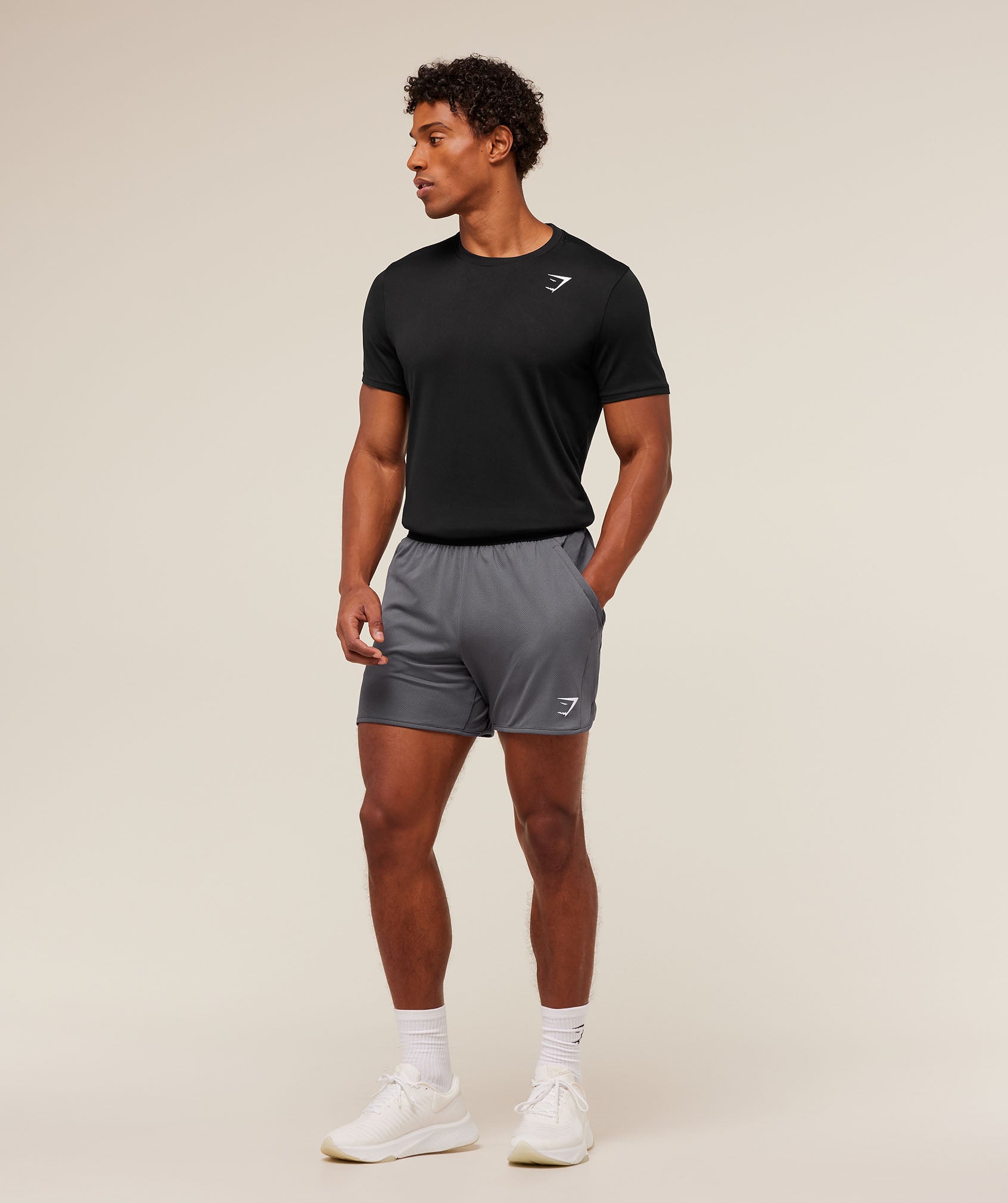 Gymshark Mesh Hybrid 5" Shorts - Dark Grey