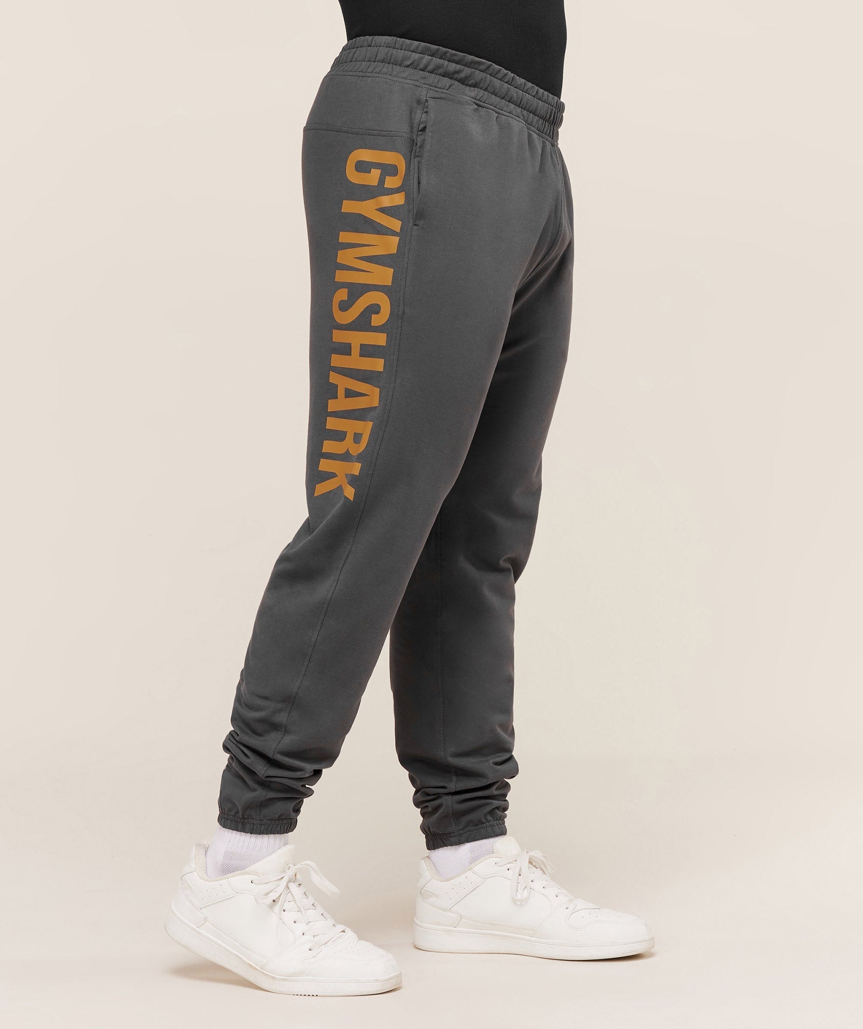 Gymshark Prime Joggers - Onyx Grey/Antique Gold
