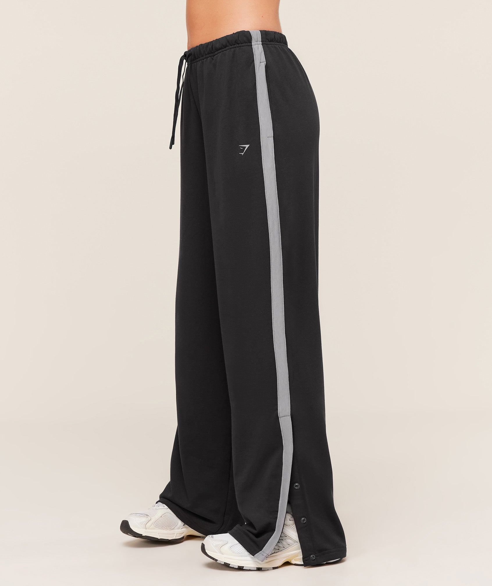 Gymshark Retro Stripe Snap Pant - Black/Medium Grey