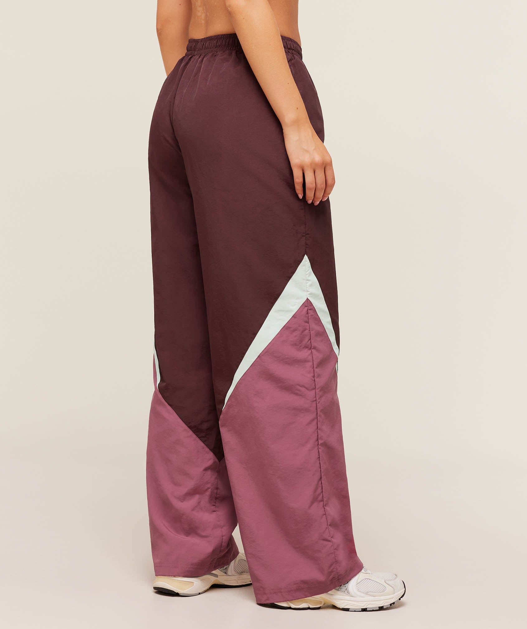 Gymshark Contrast Track Pant - Rich Maroon/Reset Pink/Oat White