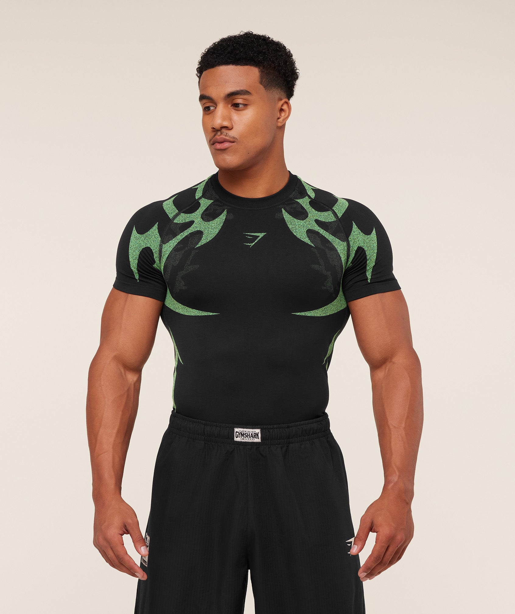 Gymshark Storm Seamless T-Shirt - Black/Active Green