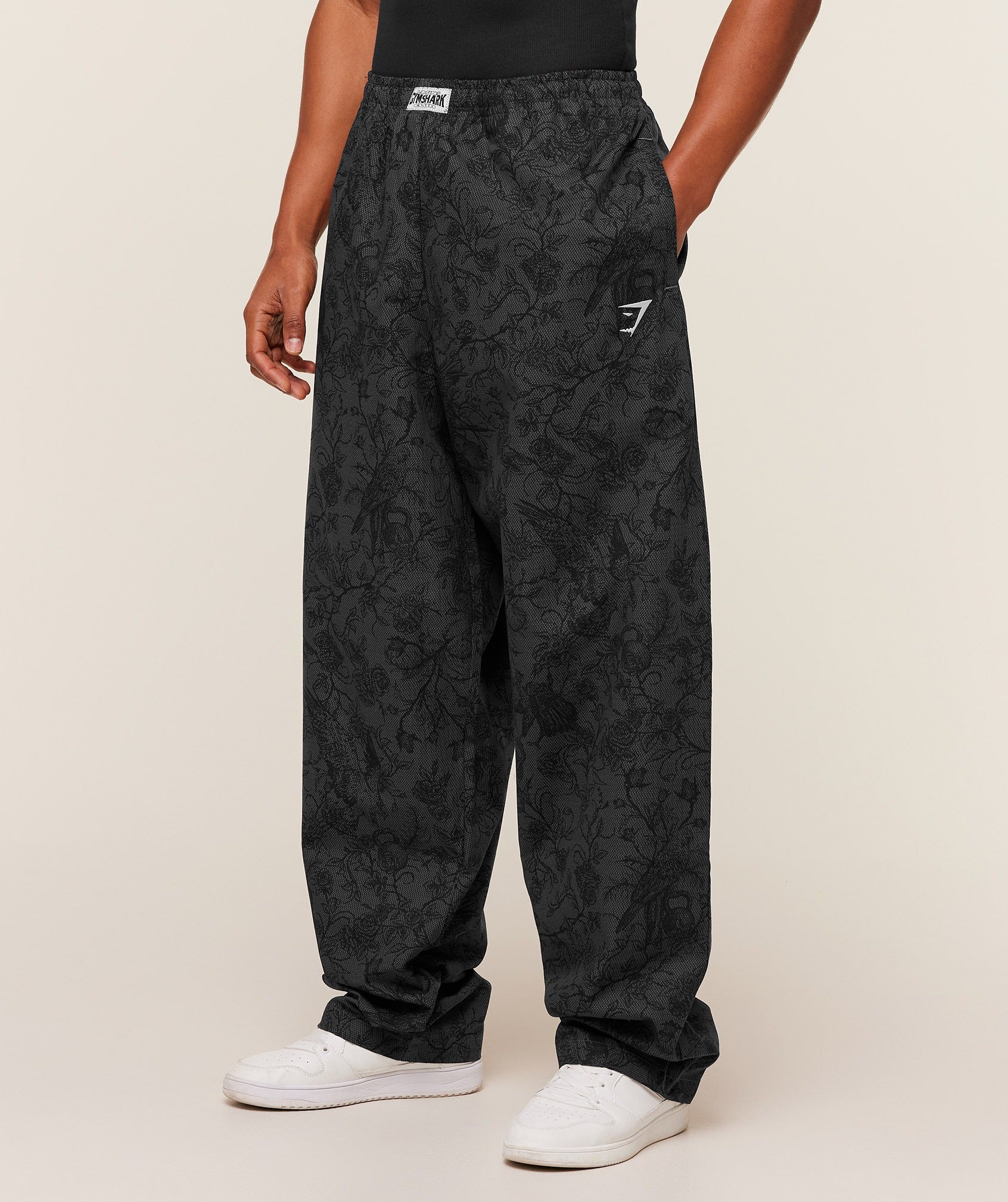 Gymshark Straight Leg Pumper Pants - Black/Onyx Grey