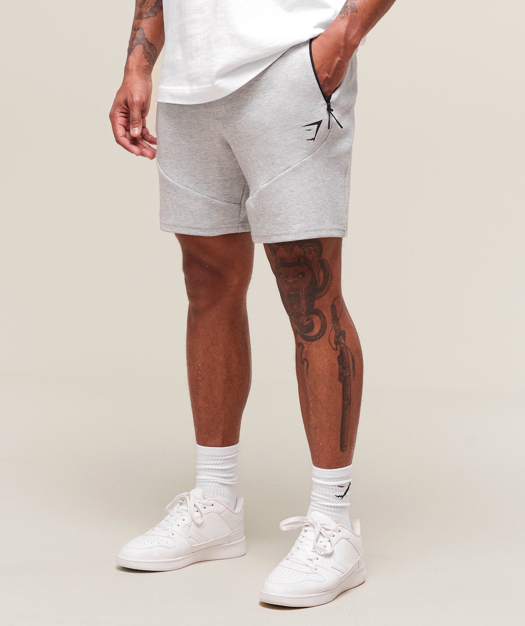 Gymshark Interlock Tech 6" Shorts - Light Grey Core Marl
