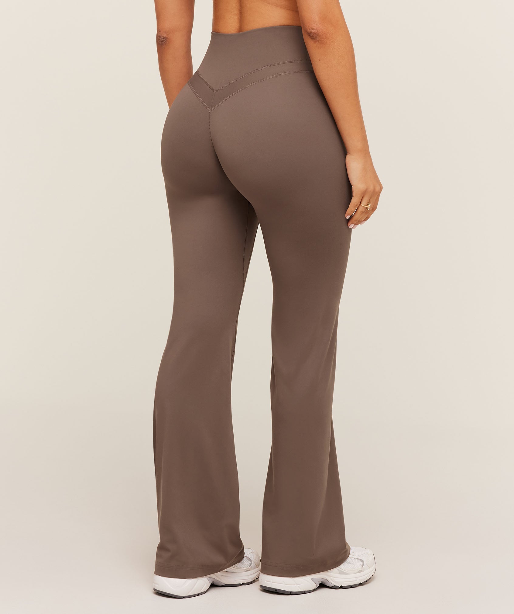 Gymshark Whitney Flared Leggings Short - Soft Brown