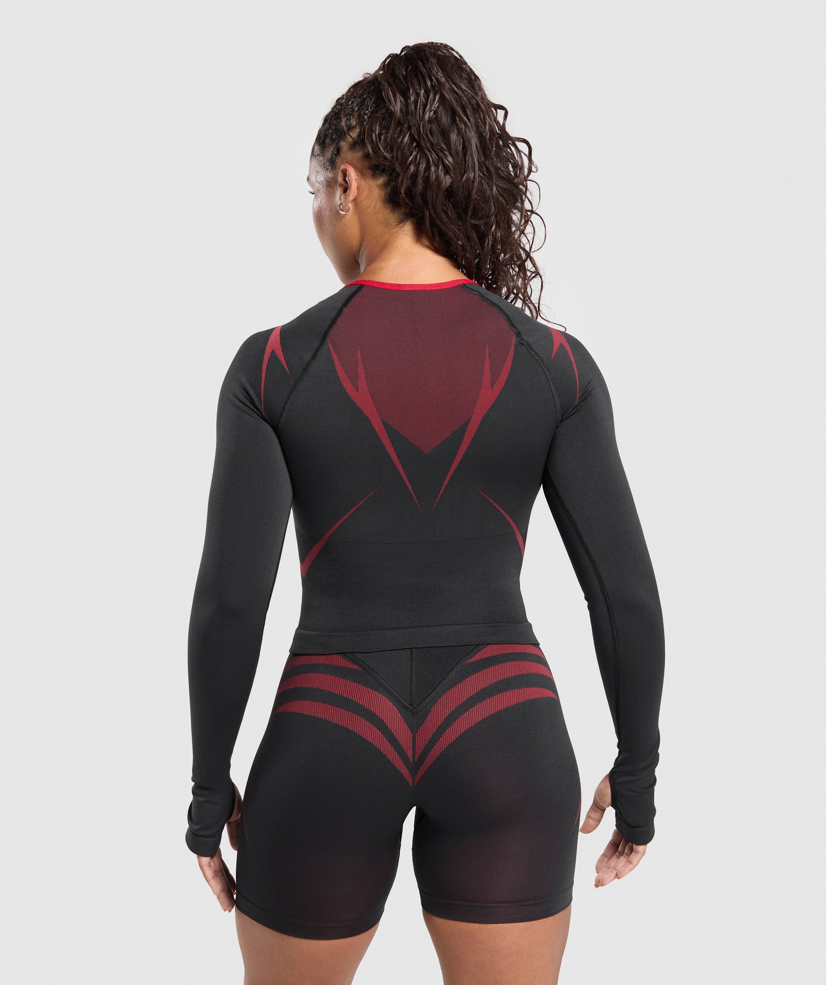 Gymshark Apex Lift Seamless Long Sleeve Crop Top - Black/Carmine Red