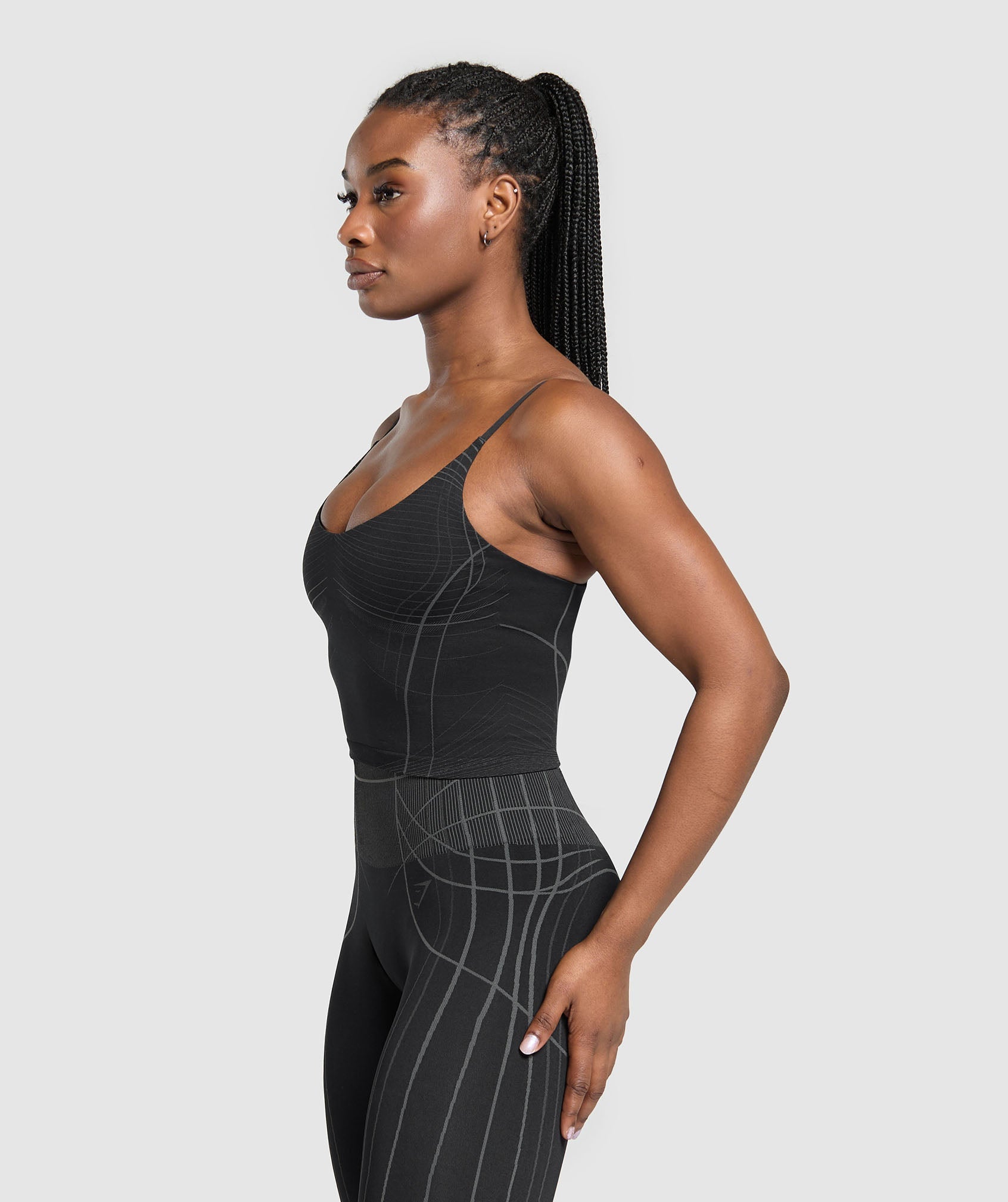 Gymshark Apex Seamless Midi Tank With Shelf - Black/Graphite Grey