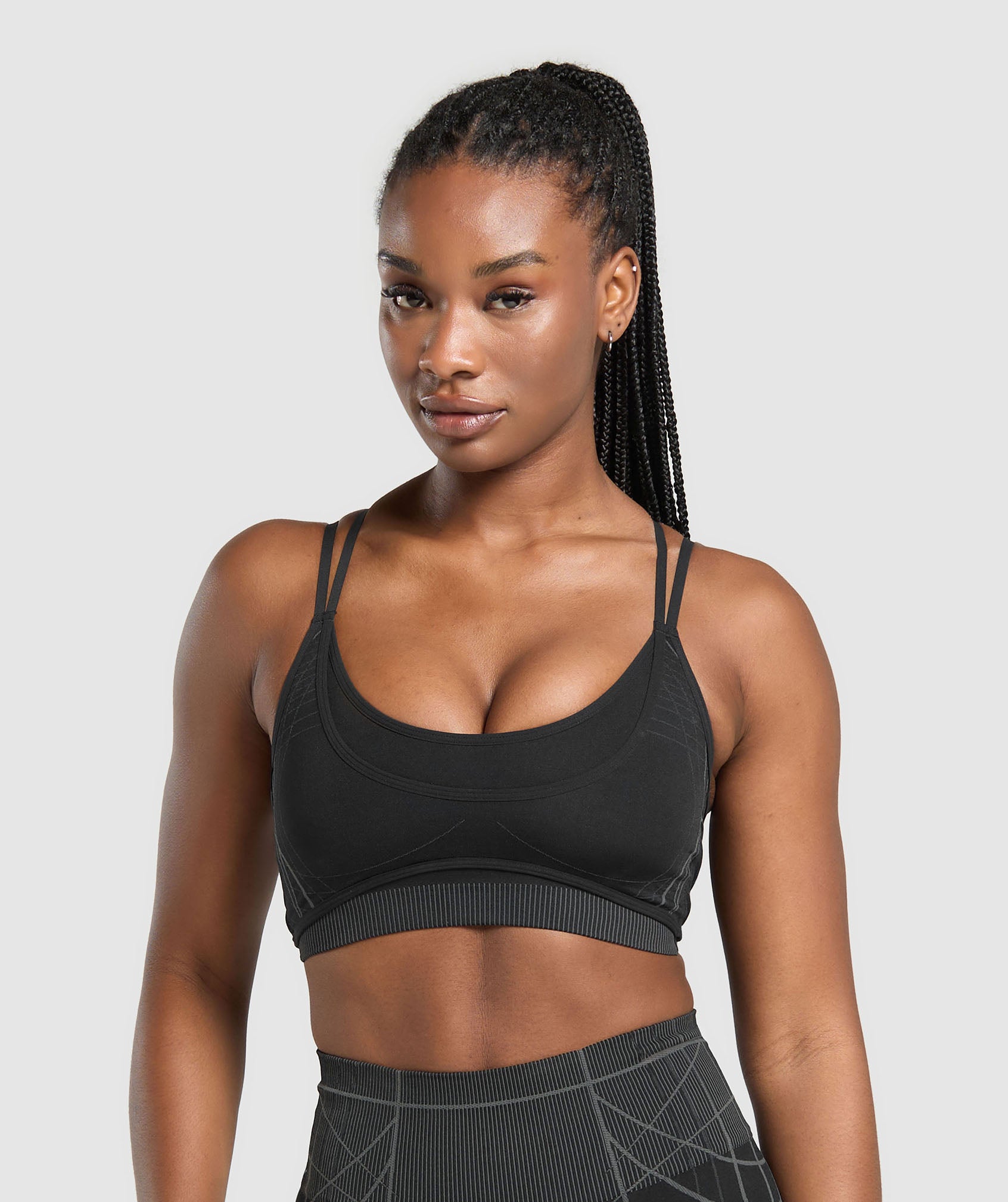 Gymshark Apex Seamless Strappy Sports Bra - Black/Graphite Grey