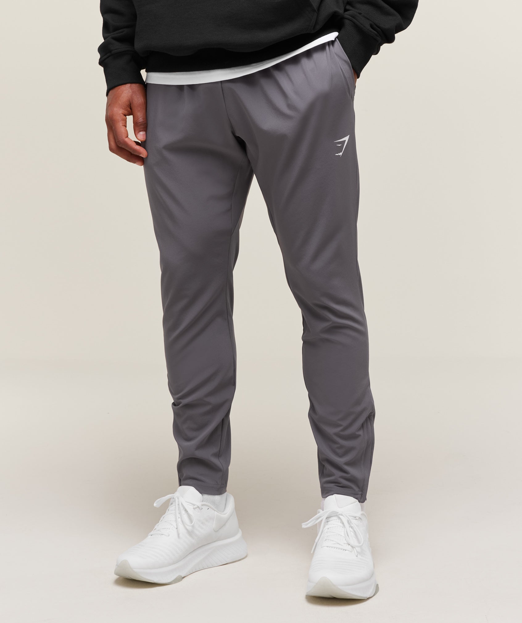 Gymshark Arrival Woven Joggers - Silhouette Grey