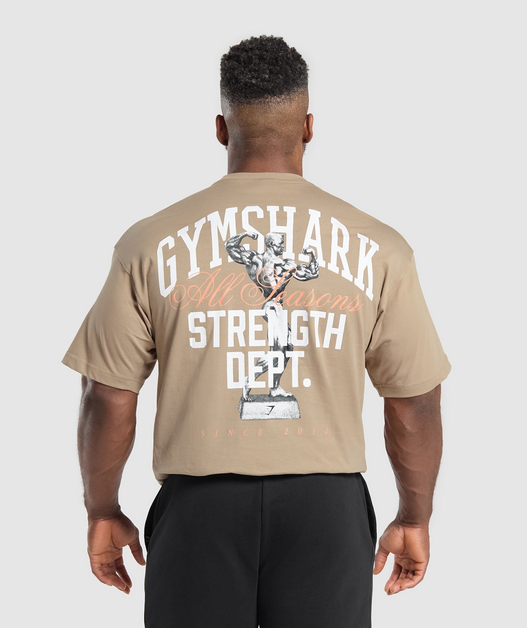 Gymshark Trophy Graphic T-Shirt - Cement Brown