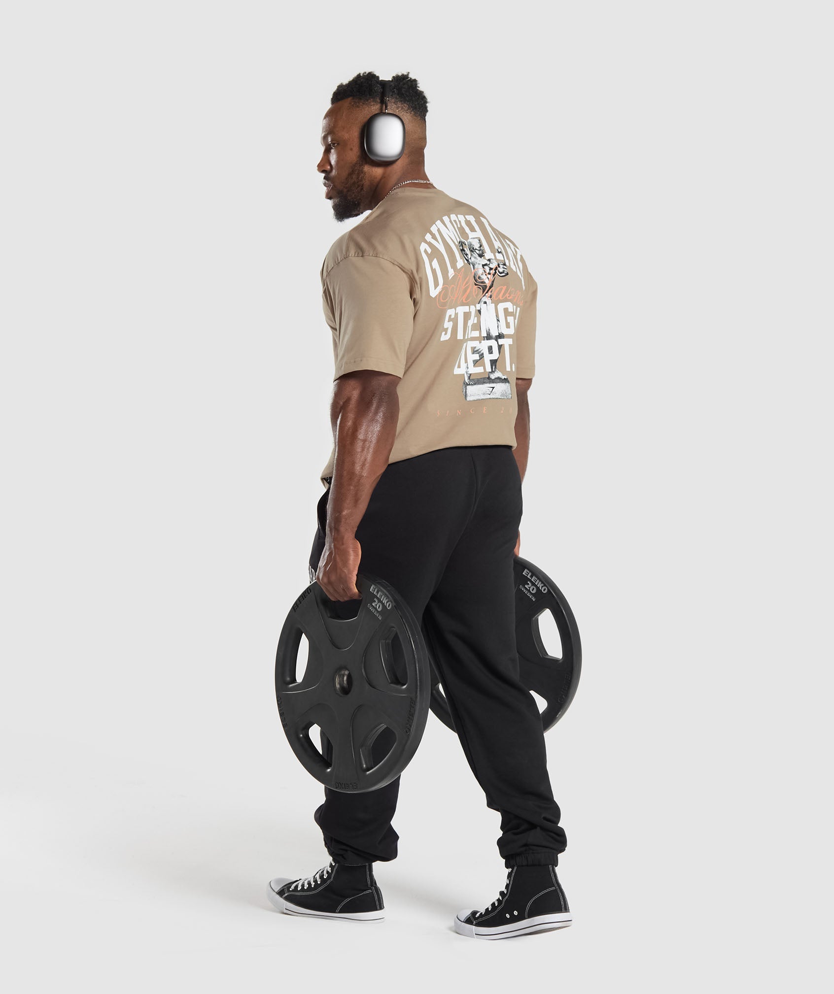 Gymshark Trophy Graphic T-Shirt - Cement Brown