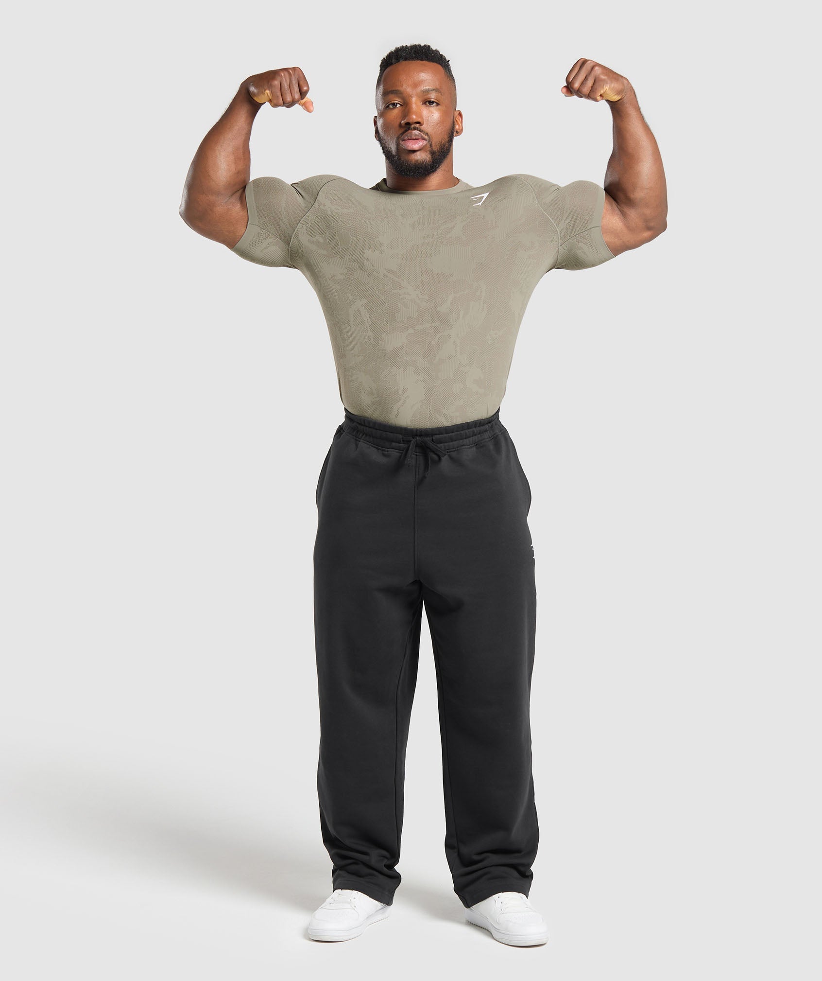 Gymshark Geo Seamless T-Shirt - Linen Brown/Camo Brown