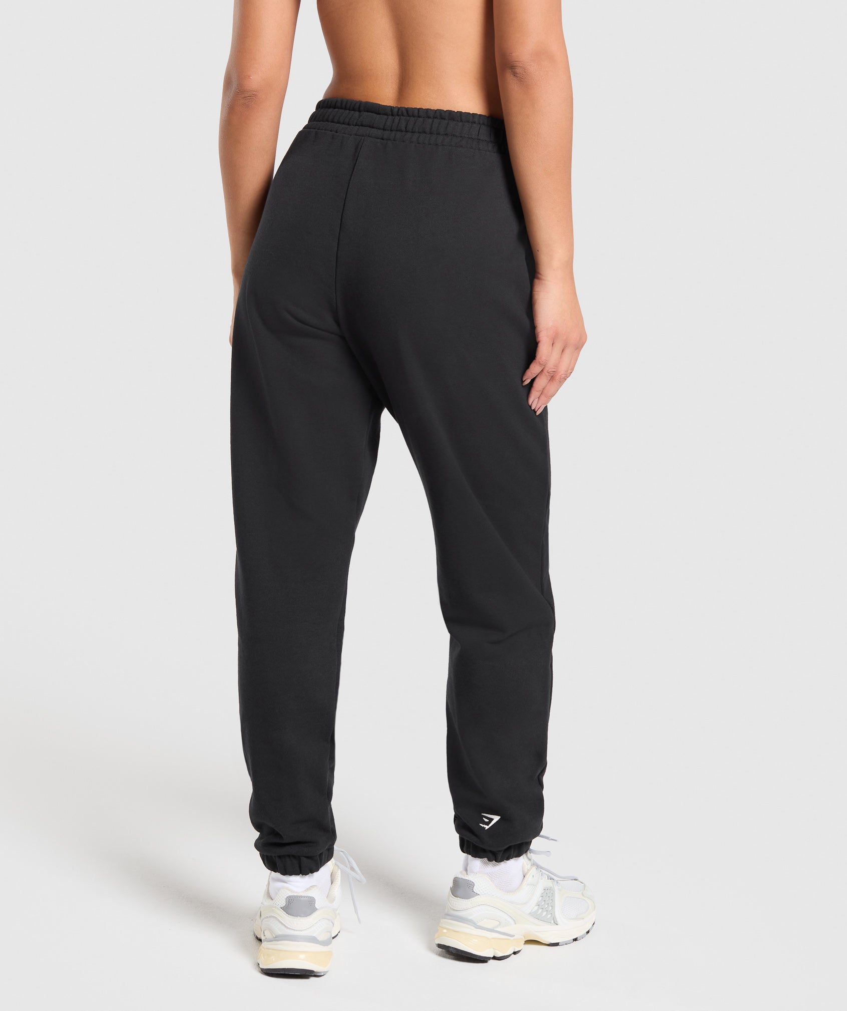 Gymshark Lifestyle Club Graphic Joggers - Black