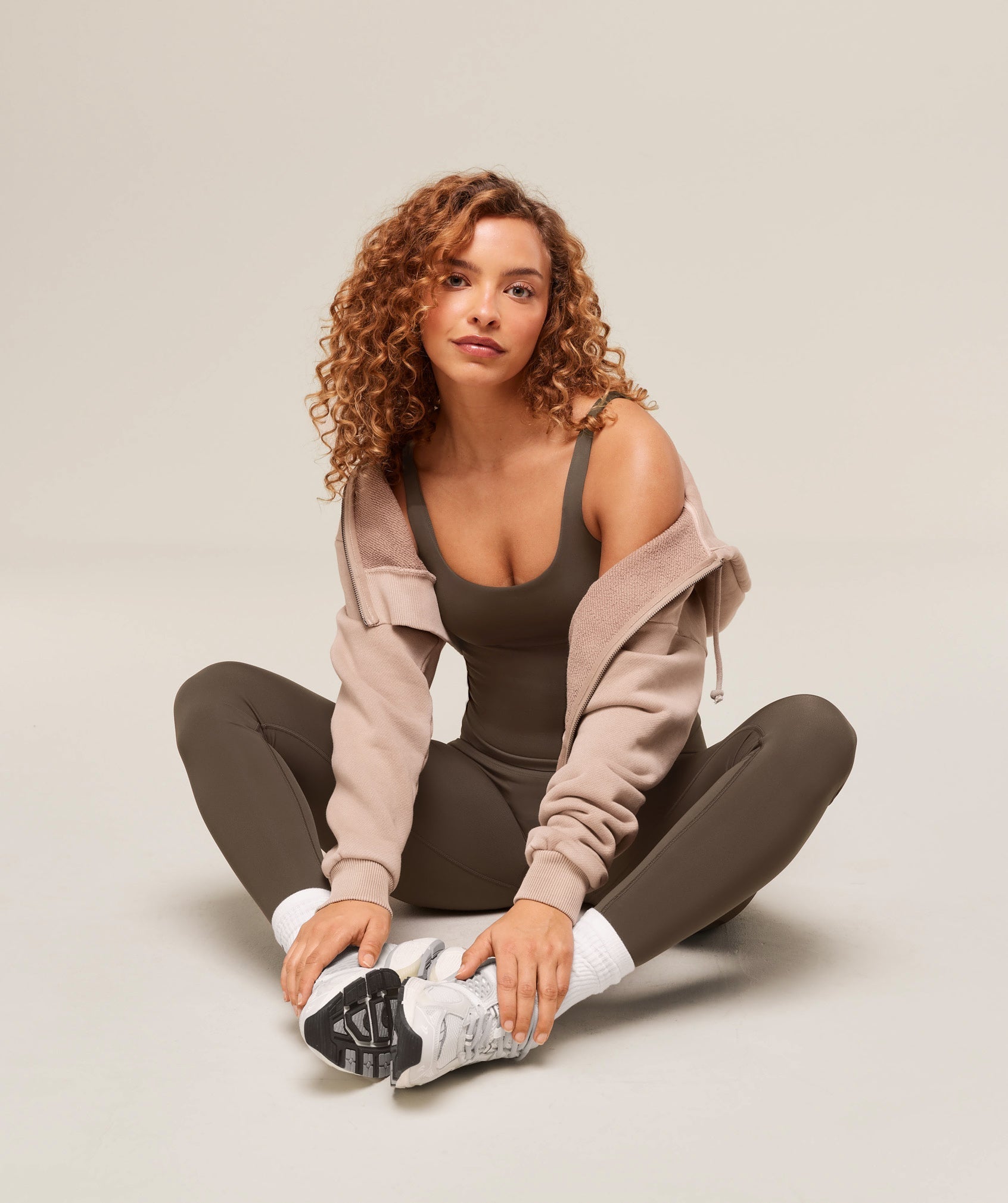 Gymshark Soft Sculpt Tank With Shelf - Walnut Brown