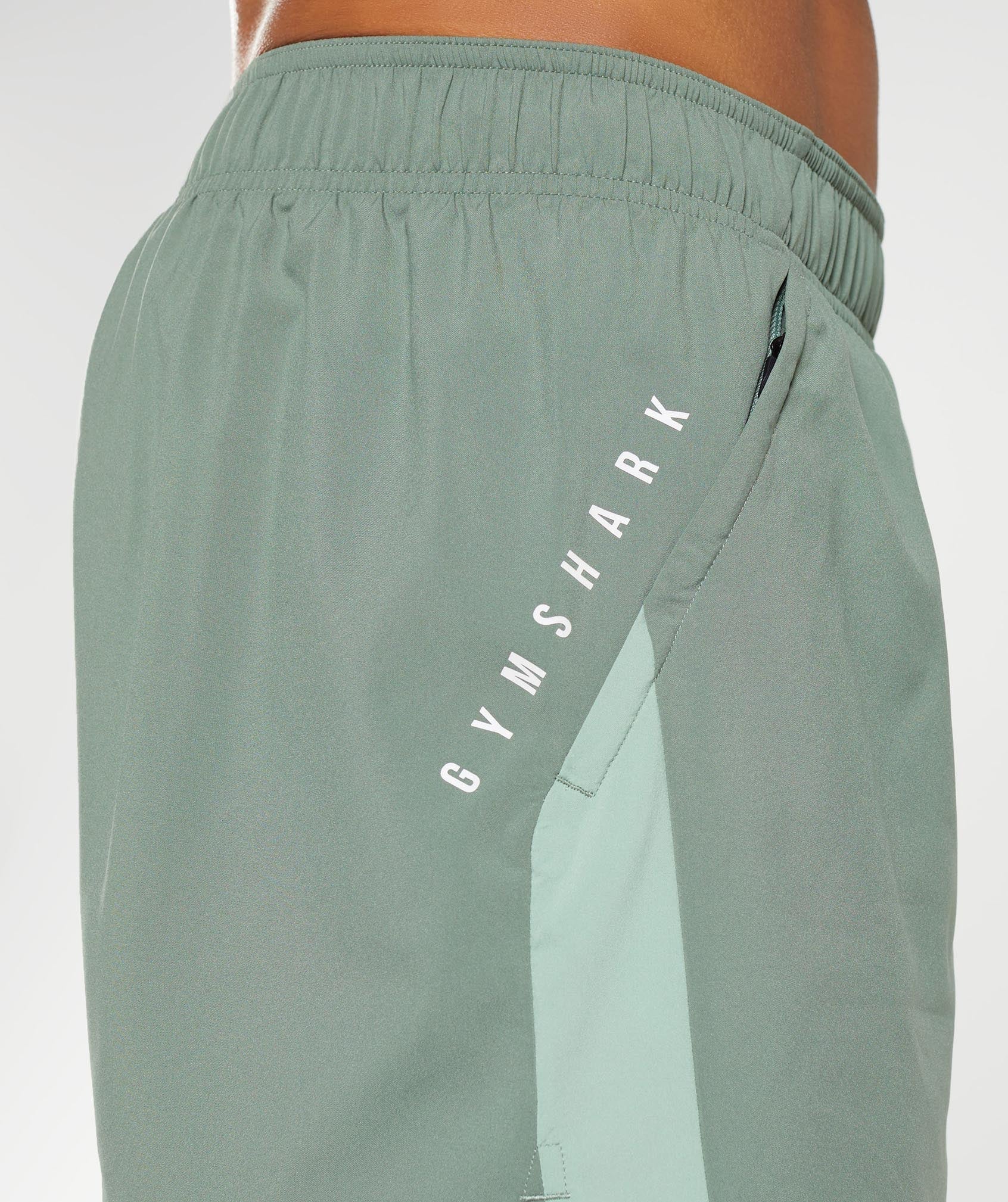 Gymshark Sport 5" Shorts - Willow Green/Desert Sage Green
