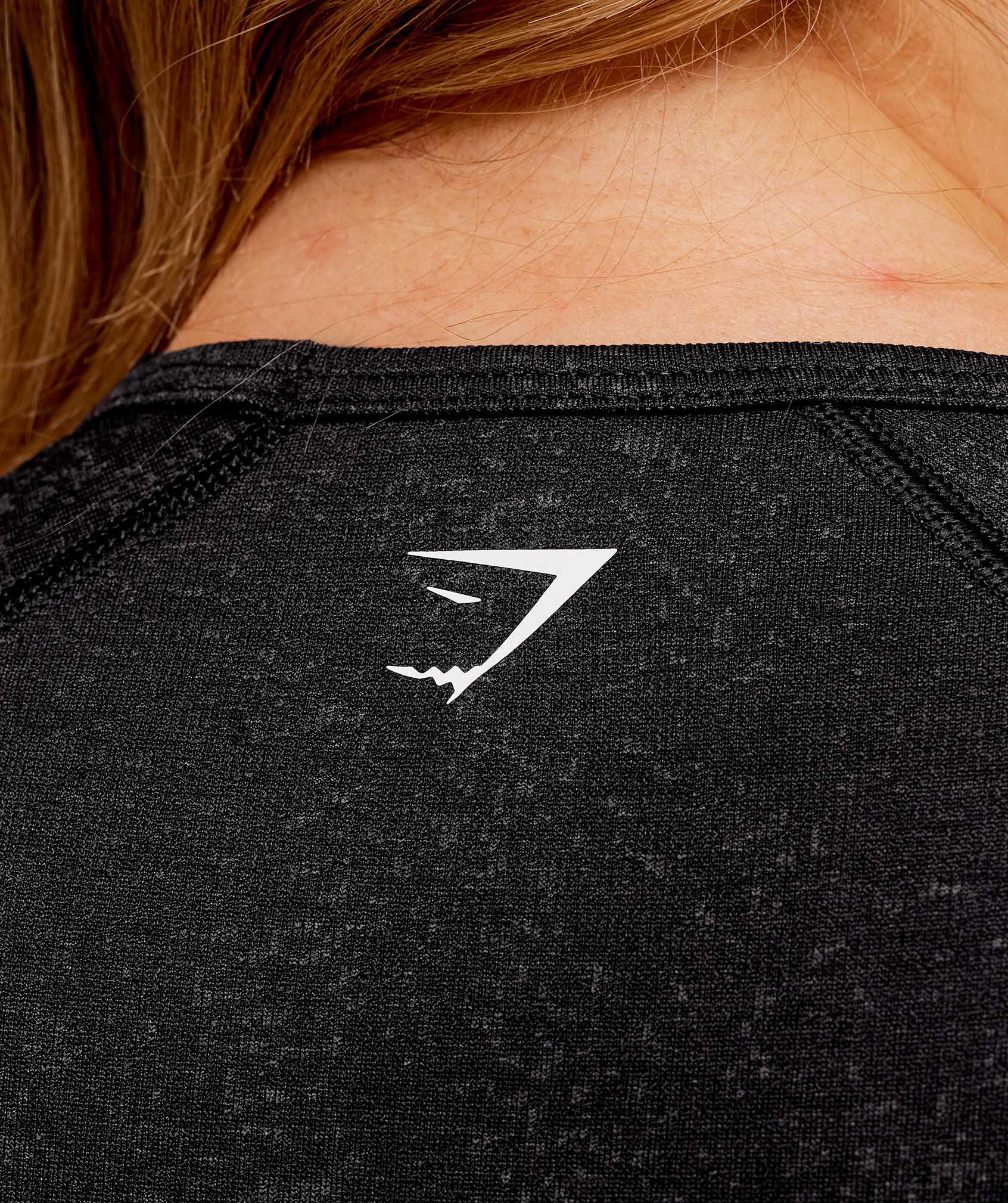 Gymshark Adapt Fleck x Whitney Short Sleeve Crop Top - Black