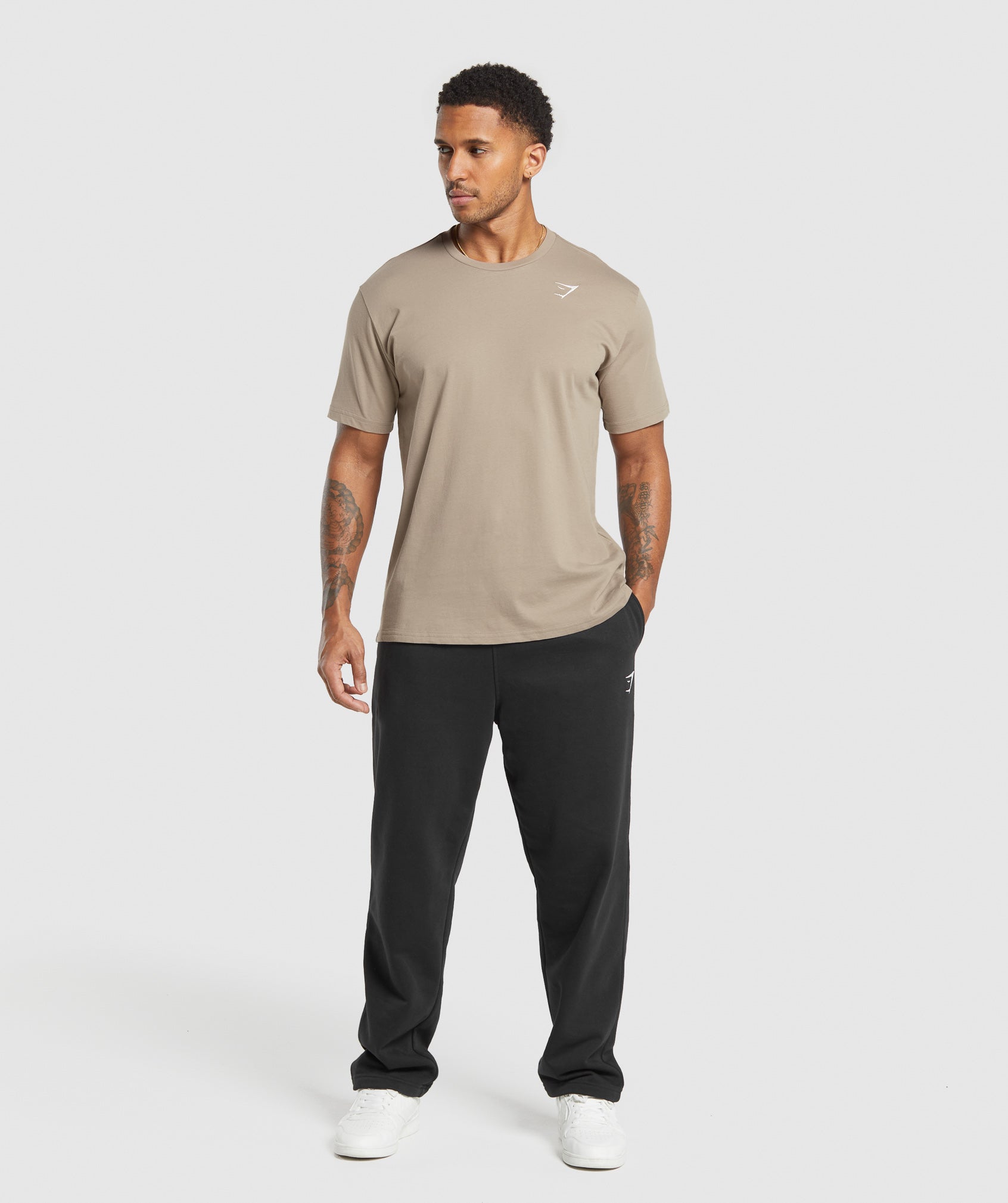 Gymshark Crest T-Shirt - Lifestyle Brown