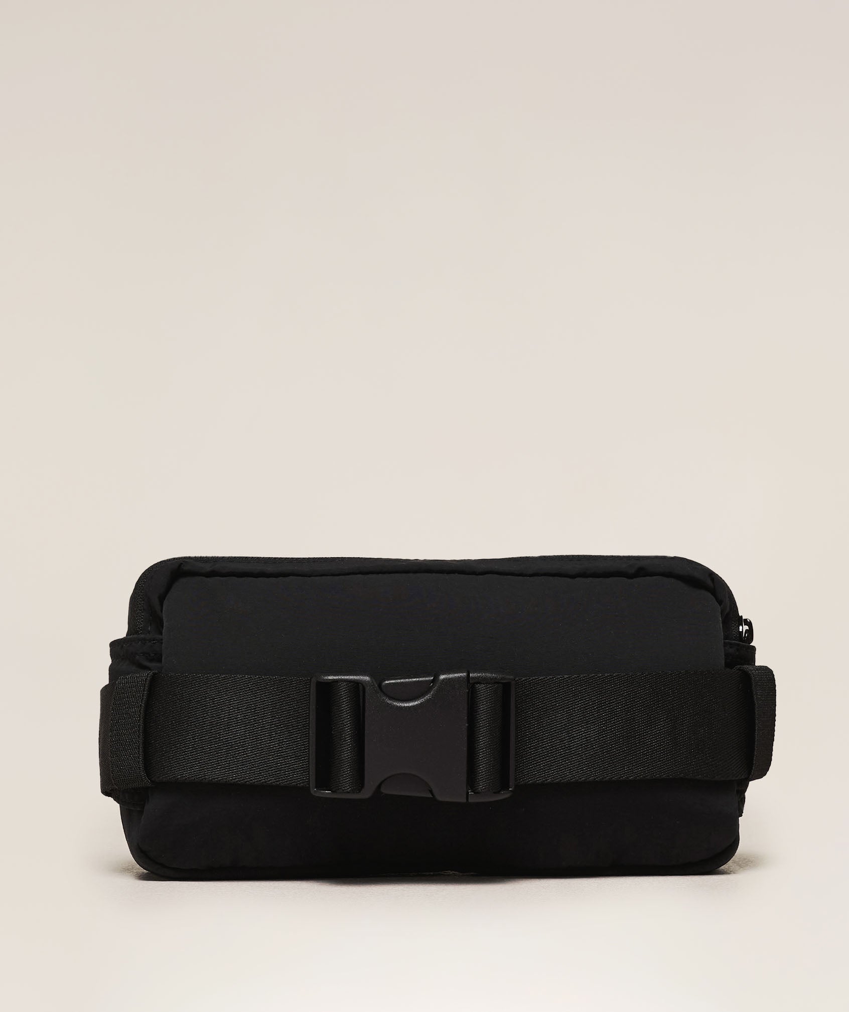 Gymshark Pleat Sling Bag - Black