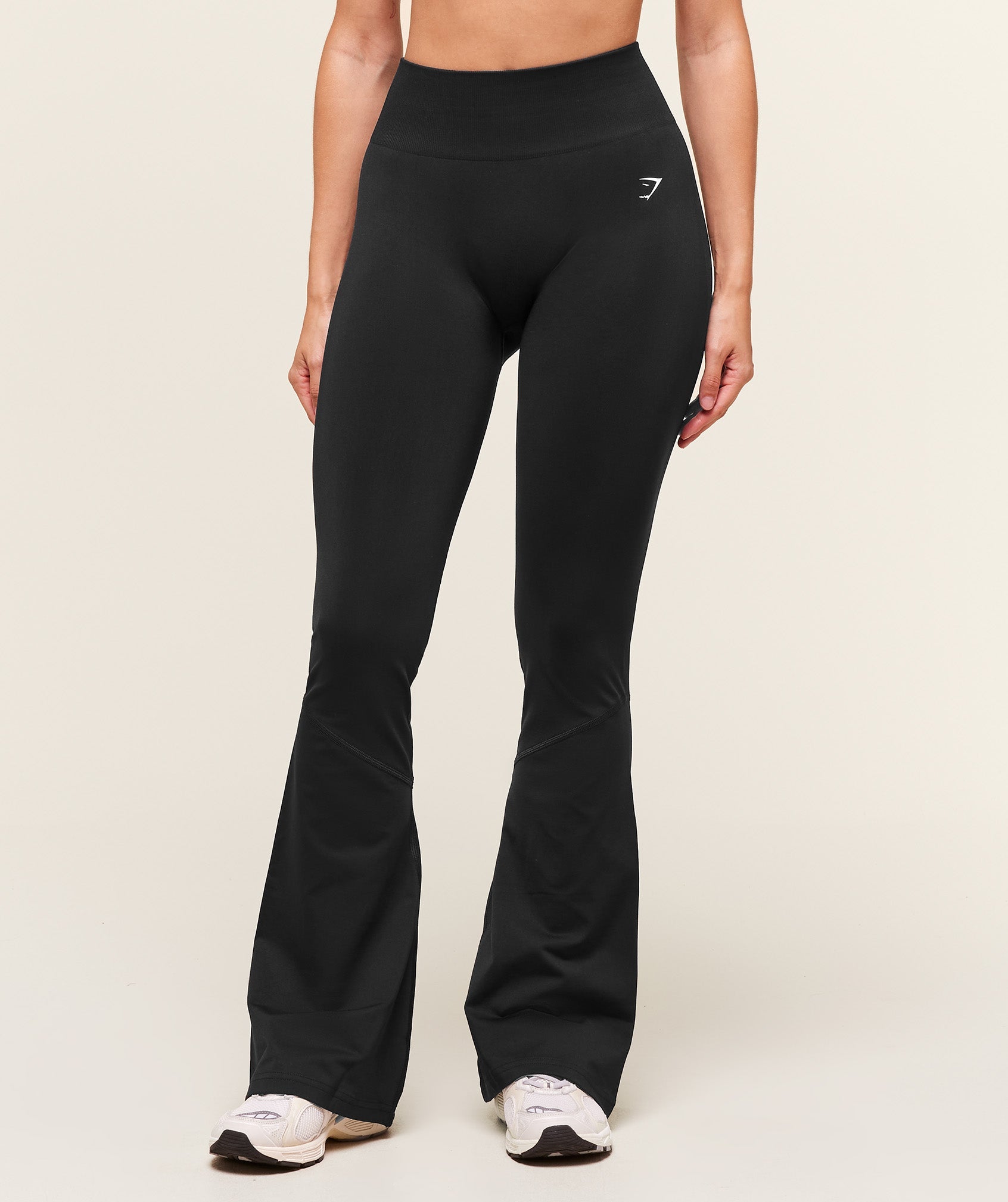 Gymshark Everyday Seamless Flared Legging - Black