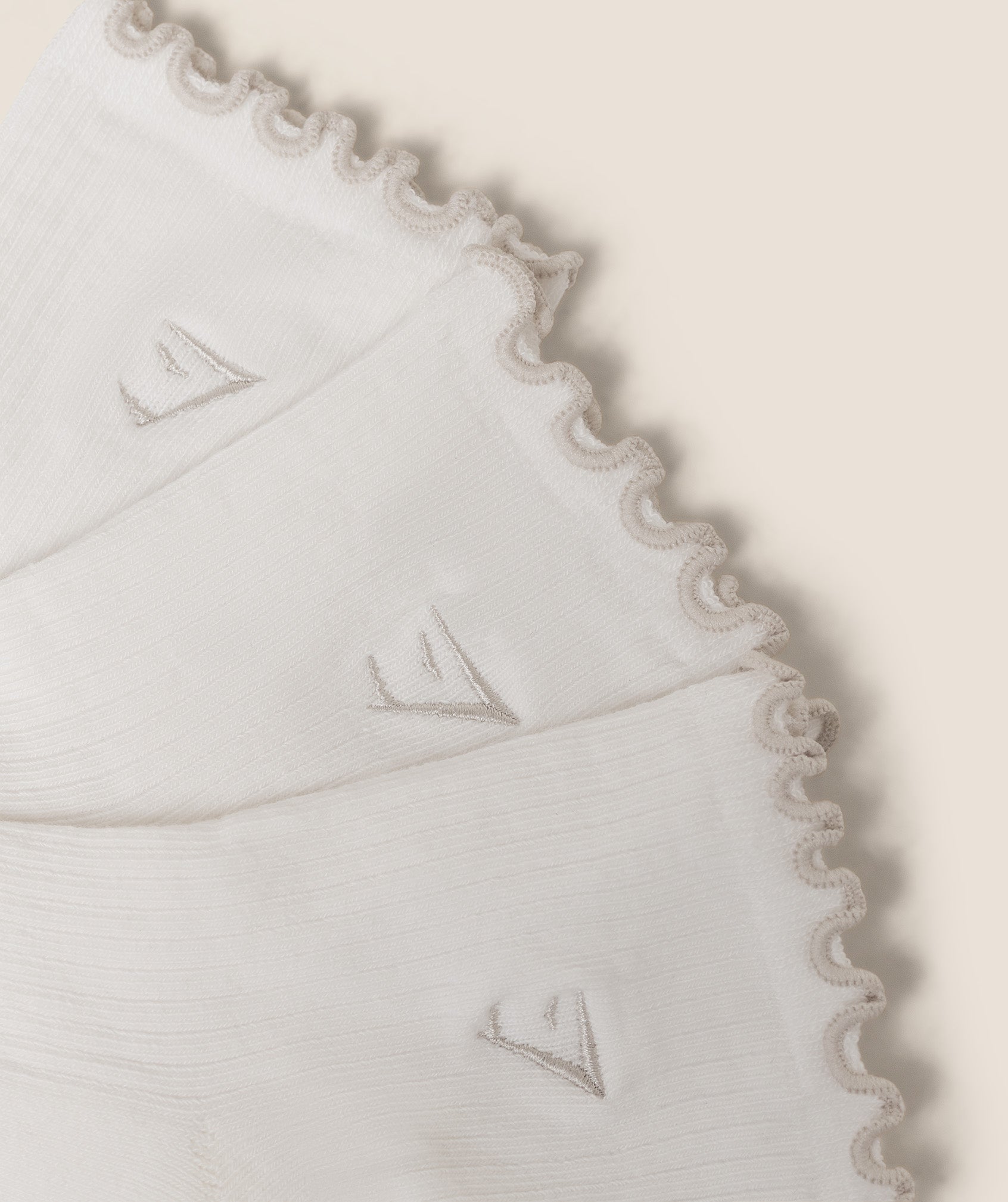 Gymshark Midi Frill Socks 3pk - GS Soft White