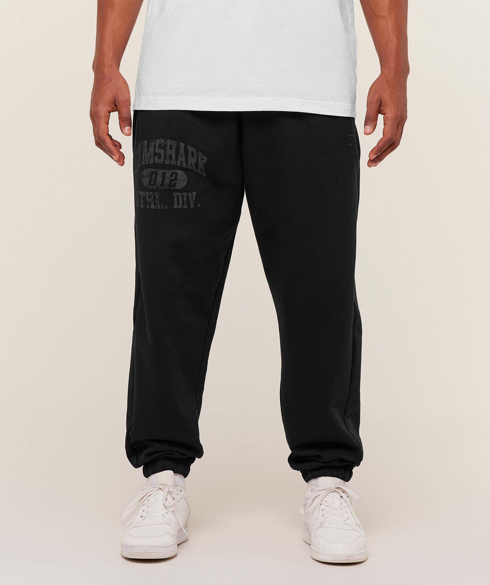 Gymshark Athletic Division Graphic Jogger - GS Black